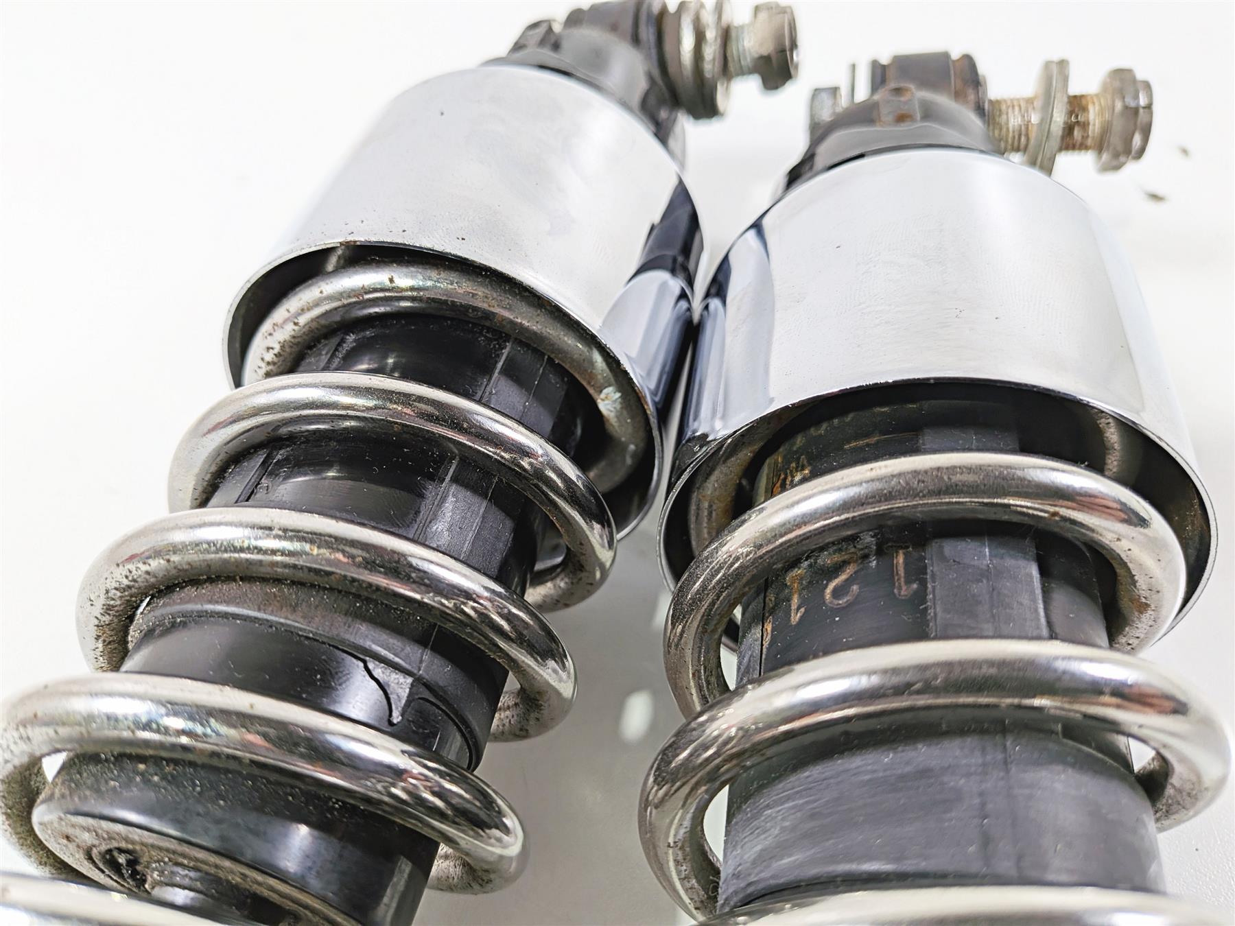 1995 Harley XL883 Sportster Hugger Progressive Suspension 412 Rear Shocks 11.5" 412-4075B {{ shop.shopifyCountryName }} - Mototech271