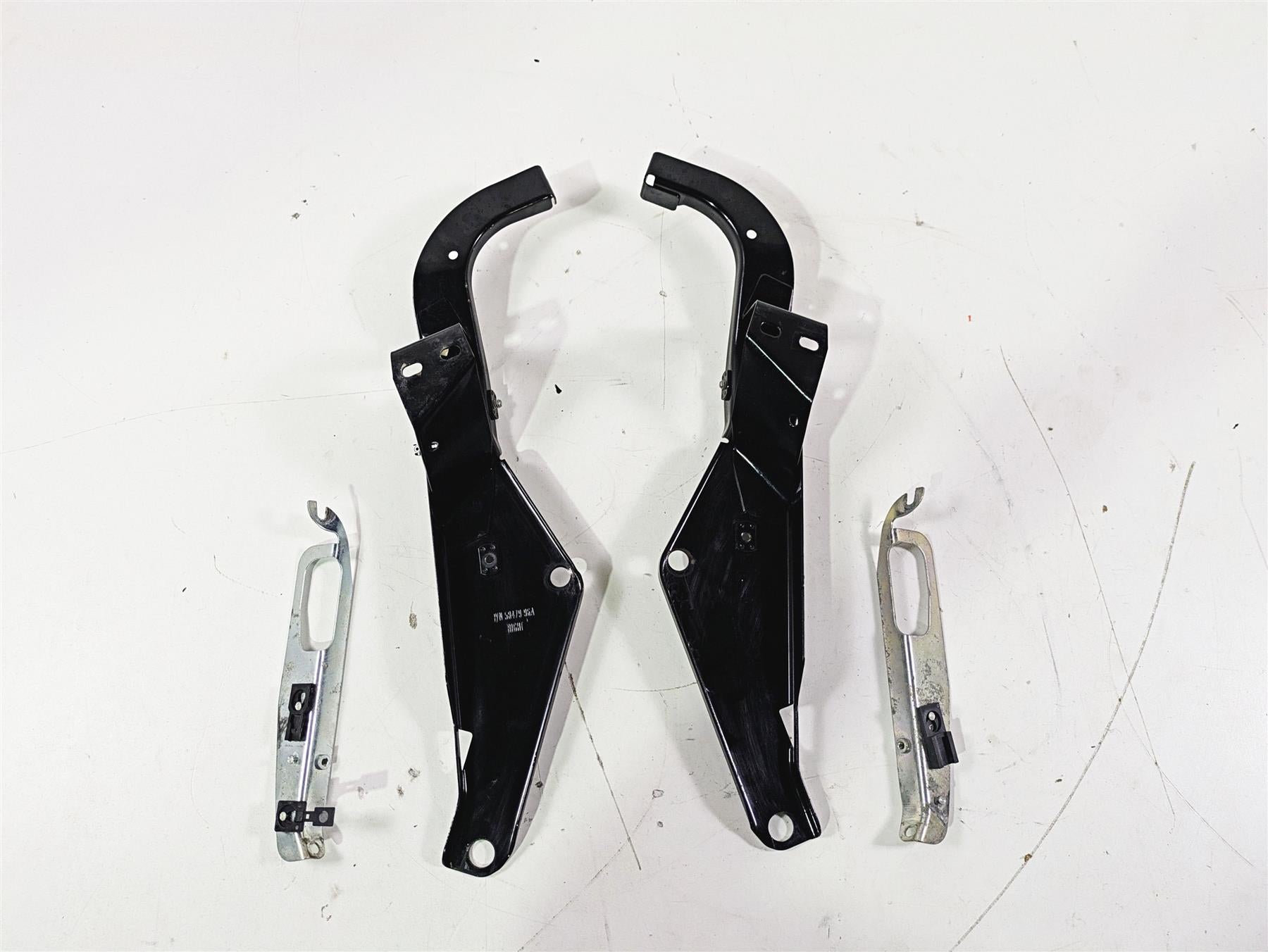2008 Harley Touring FLHTP Electra Glide Front Fairing Mounts Set 58478-96 {{ shop.shopifyCountryName }} - Mototech271
