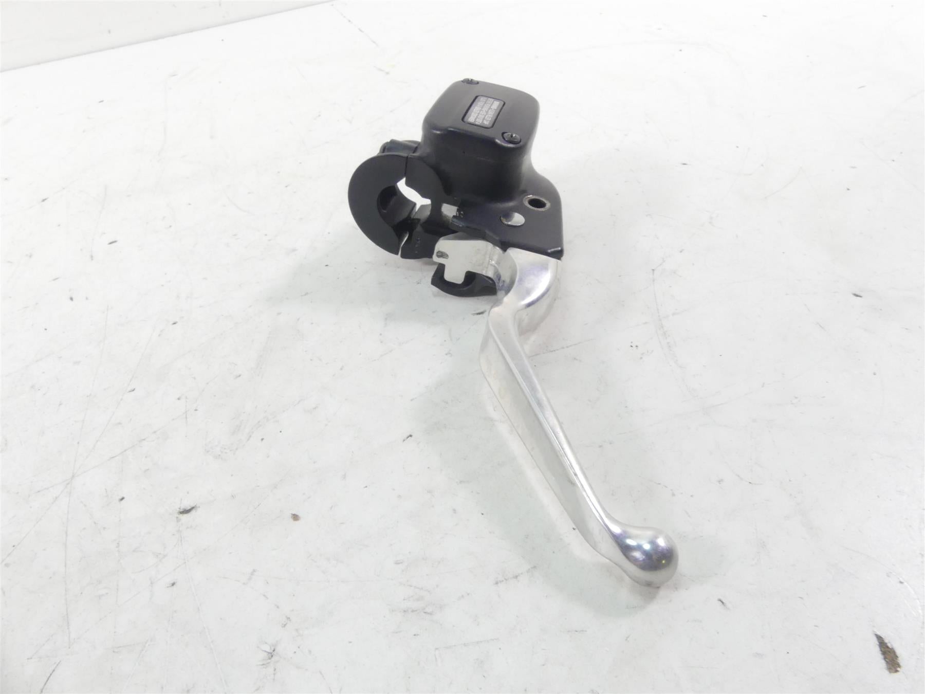 2019 Harley Softail FXBB Street Bob Front Brake Master Cylinder 1/2" 41700233 {{ shop.shopifyCountryName }} - Mototech271