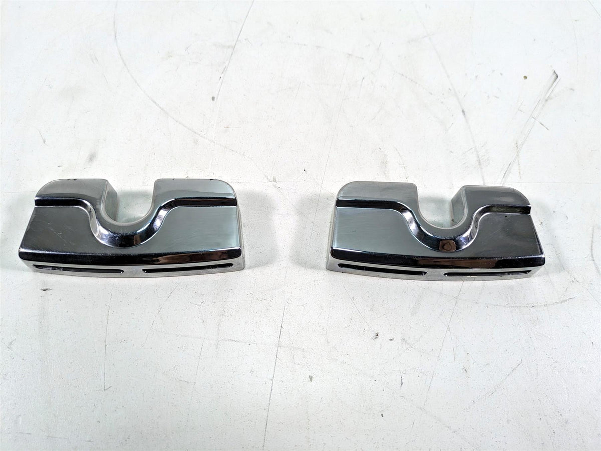 2000 Harley Dyna FXDL Low Rider Kuryakyn Scorpion Chrome Sparkplug Cover Set for Big Twins K8323 {{ shop.shopifyCountryName }} - Mototech271