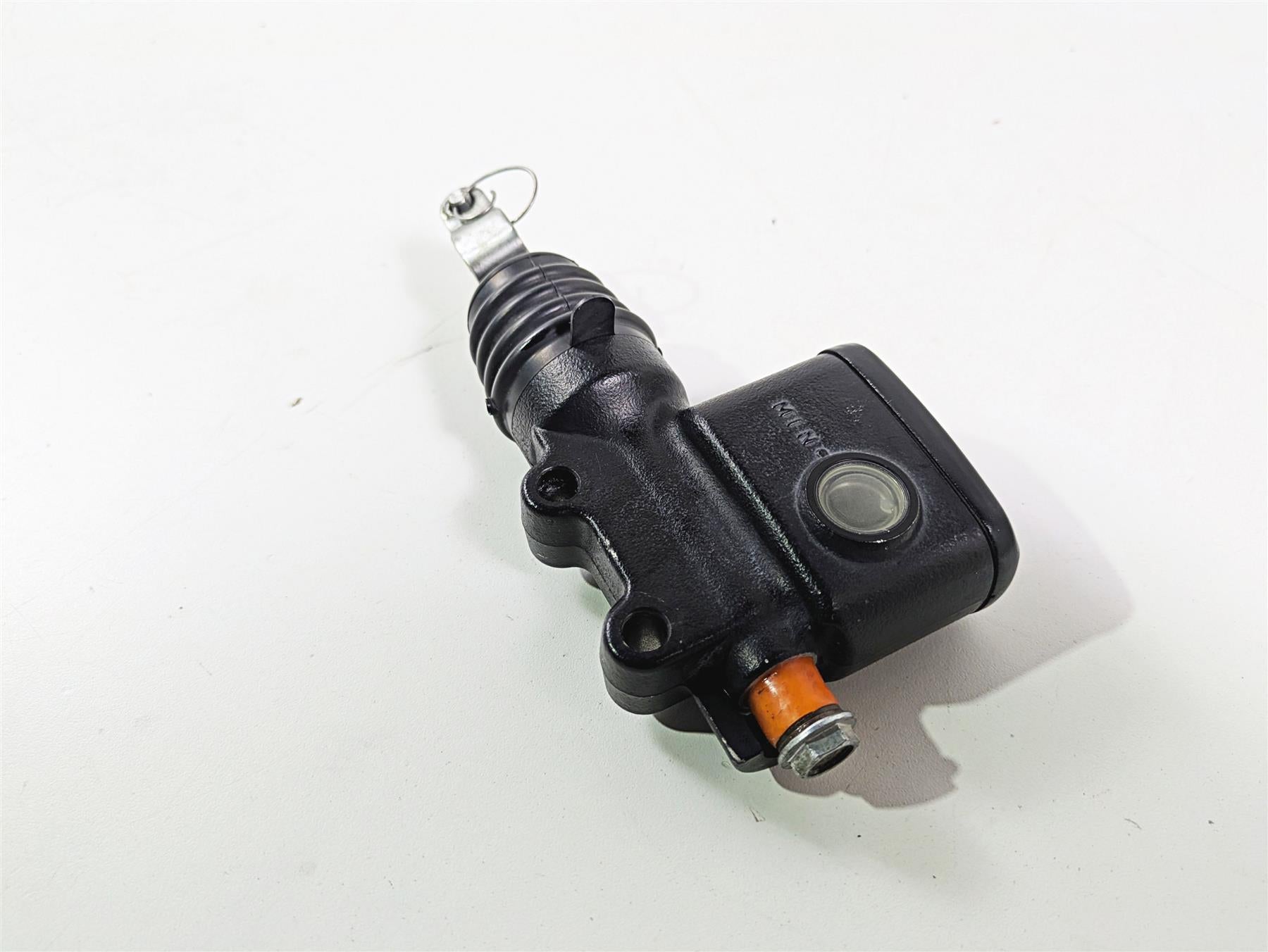 2020 Harley Softail FXST Standard Rear Brake Master Cylinder 5/8" 41700460 {{ shop.shopifyCountryName }} - Mototech271