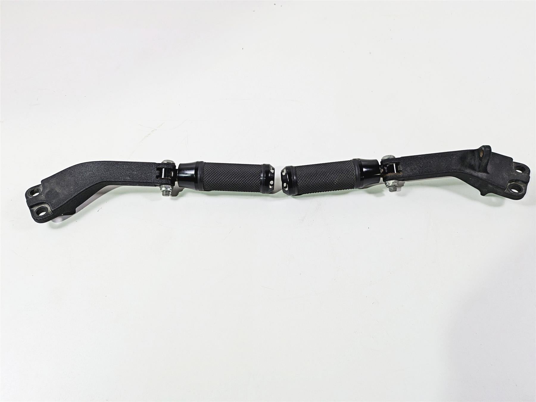 2011 Harley FXDC Dyna Super Glide Rear Performance Machine Footpeg Set 1620-2239 {{ shop.shopifyCountryName }} - Mototech271