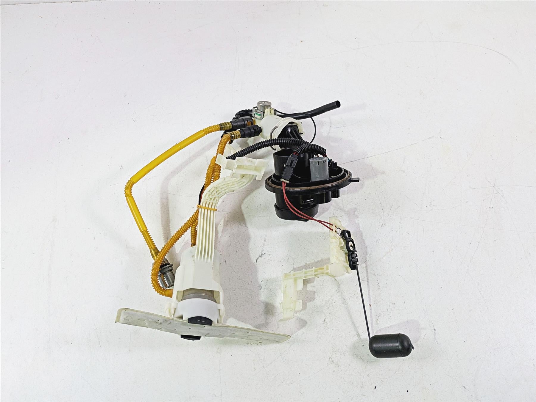 2015 Harley Touring FLHTKL Electra Glide Fuel Gas Petrol Pump 62908-08 75069-08D {{ shop.shopifyCountryName }} - Mototech271