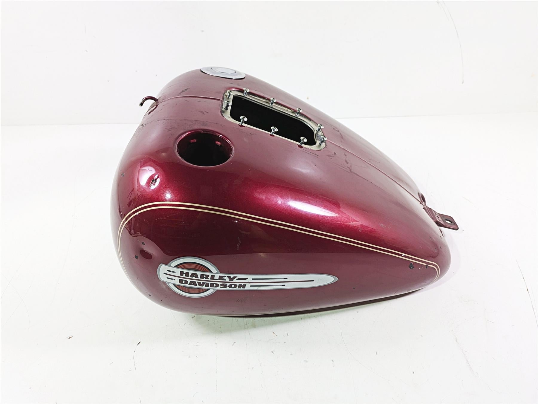 2004 Harley FLSTCI Softail Heritage Fuel Gas Petrol Tank - Small Dents 61625-01E {{ shop.shopifyCountryName }} - Mototech271