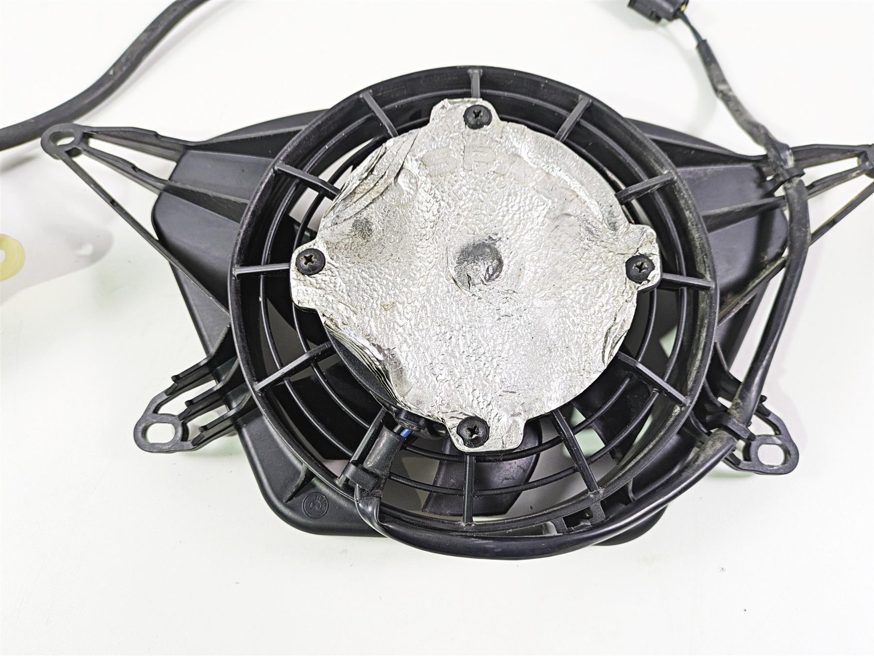 2014 BMW K1300S K40 Coolant Fan And Bottle That Mounts To Radiator 17117699517 {{ shop.shopifyCountryName }} - Mototech271