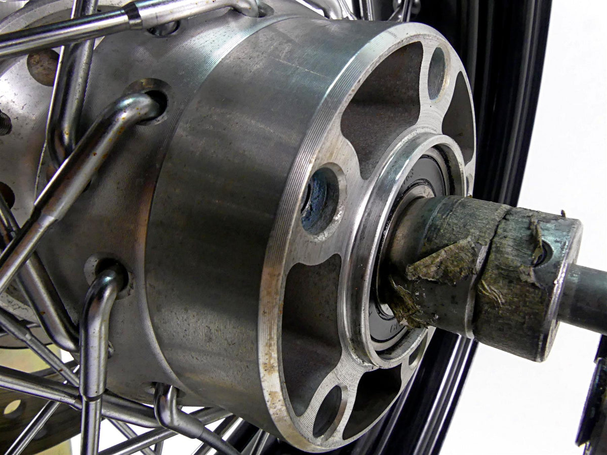 2017 Harley Dyna FXDB Street Bob Straight Rear Wheel Rim 17x4.5 41430-09A {{ shop.shopifyCountryName }} - Mototech271