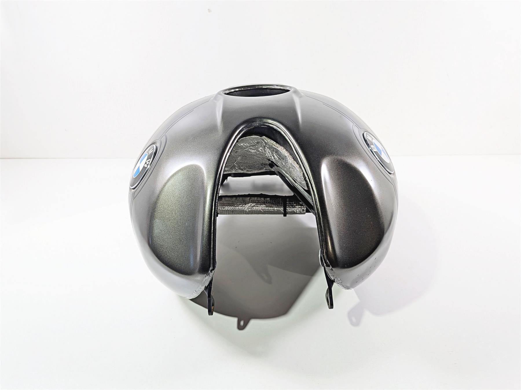 2023 BMW R nineT Scrambler K23 Fuel Gas Petrol Tank Manhattan Metal 16118102317 {{ shop.shopifyCountryName }} - Mototech271