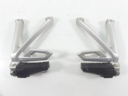 2019 BMW R1250GS K50 Front Right Footpeg Foot Peg Rest 46718526740 {{ shop.shopifyCountryName }} - Mototech271