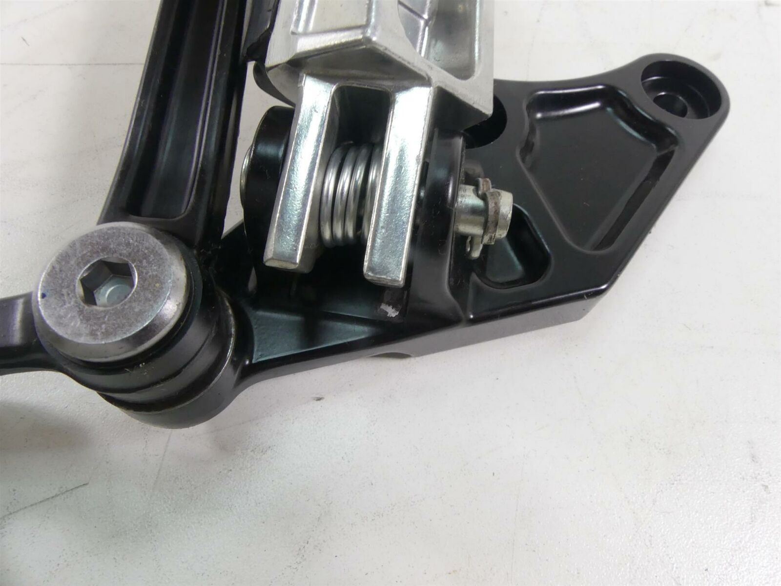 2020 Yamaha VMX17 1700 Left Footpeg Foot Peg + Gear Shifter Set 2S3-27442-10-00 {{ shop.shopifyCountryName }} - Mototech271