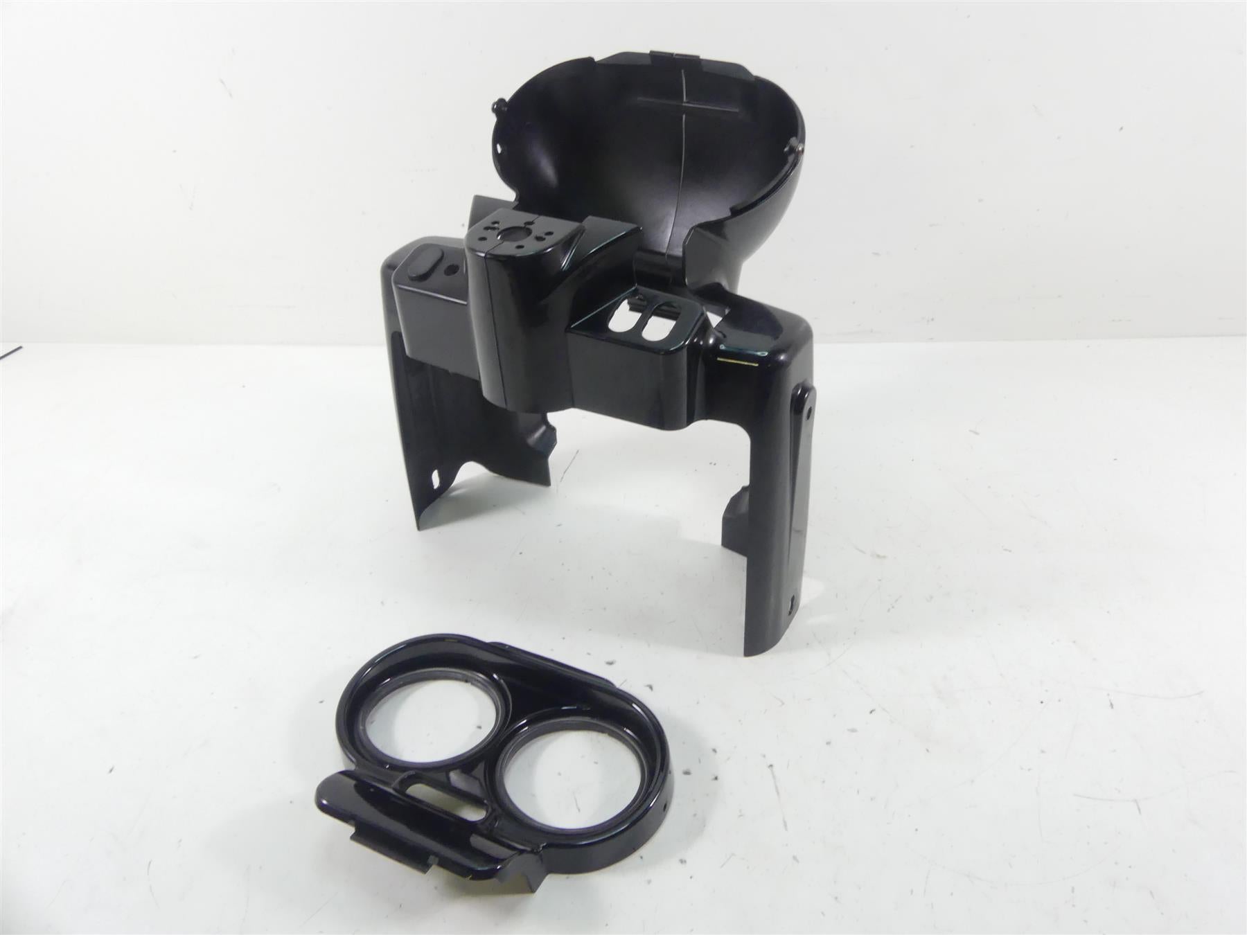 2011 Harley Touring FLTRX Road Glide Ignition Gauge Nacelle Cover Set 67921-98A {{ shop.shopifyCountryName }} - Mototech271
