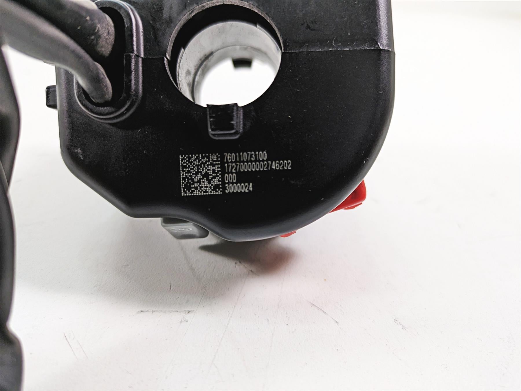 2018 KTM 1090 Adventure R Right E-Throttle Start Control Switch 76011073100 {{ shop.shopifyCountryName }} - Mototech271