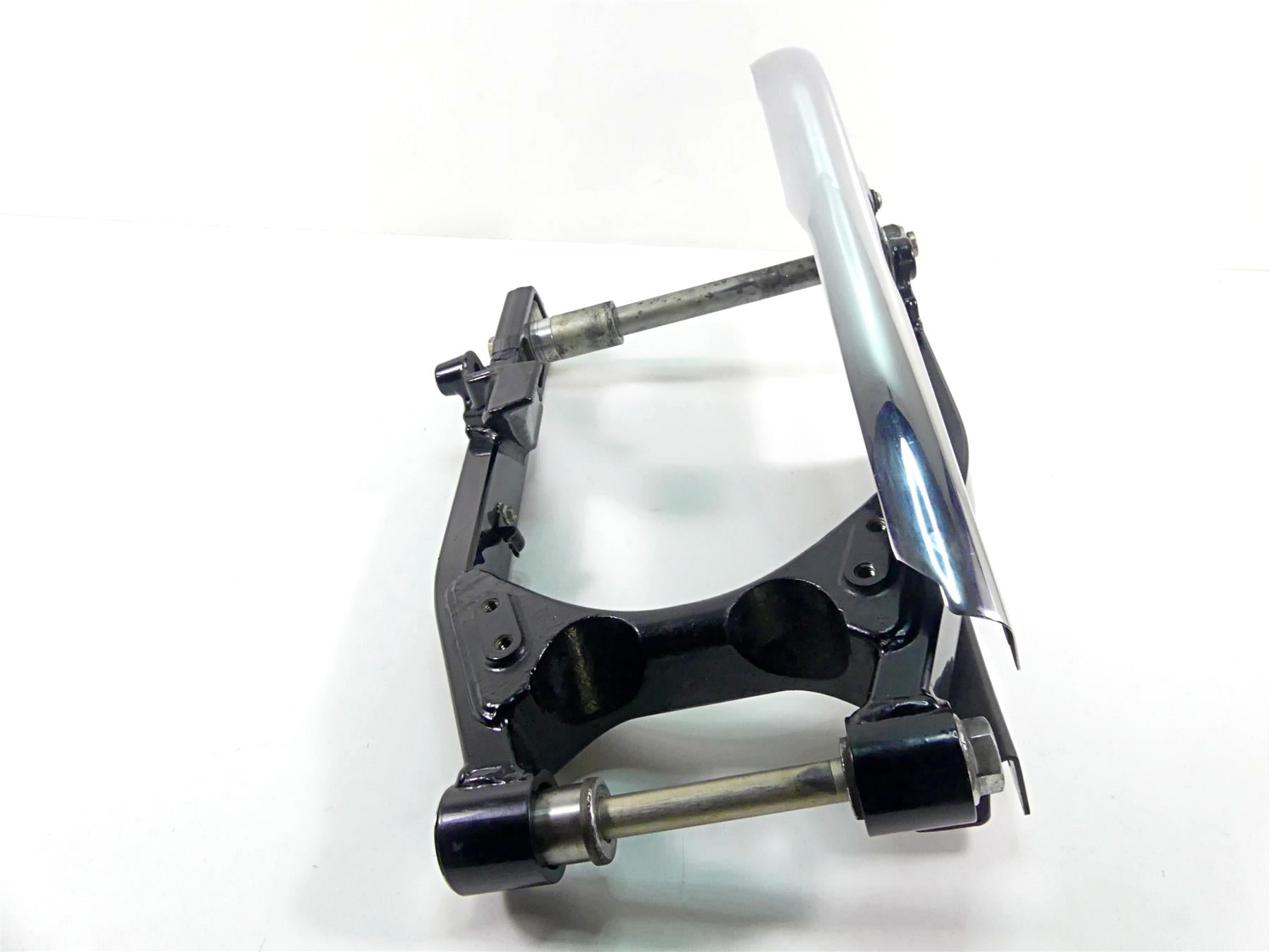 2014 Harley FXDL Dyna Low Rider Rear Swingarm & Belt Guards 25mm Axle 47820-10 {{ shop.shopifyCountryName }} - Mototech271