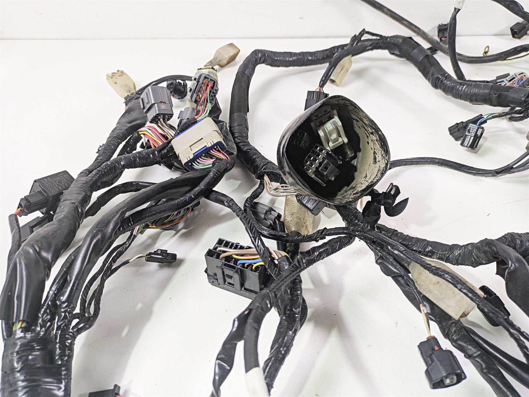 2023 Kawasaki ZX1400 ZX14R Ninja Main Wiring Harness Loom FOR PARTS 26031-1937 {{ shop.shopifyCountryName }} - Mototech271