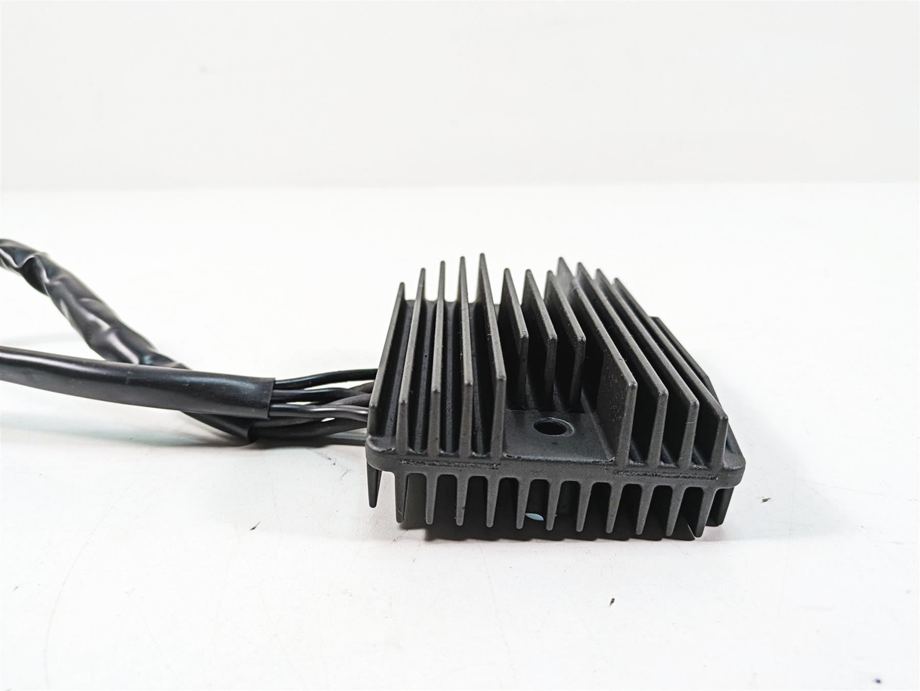 2020 Moto Guzzi V85 TT Adventure Rectifier Voltage Regulator SH744AB 640698 {{ shop.shopifyCountryName }} - Mototech271