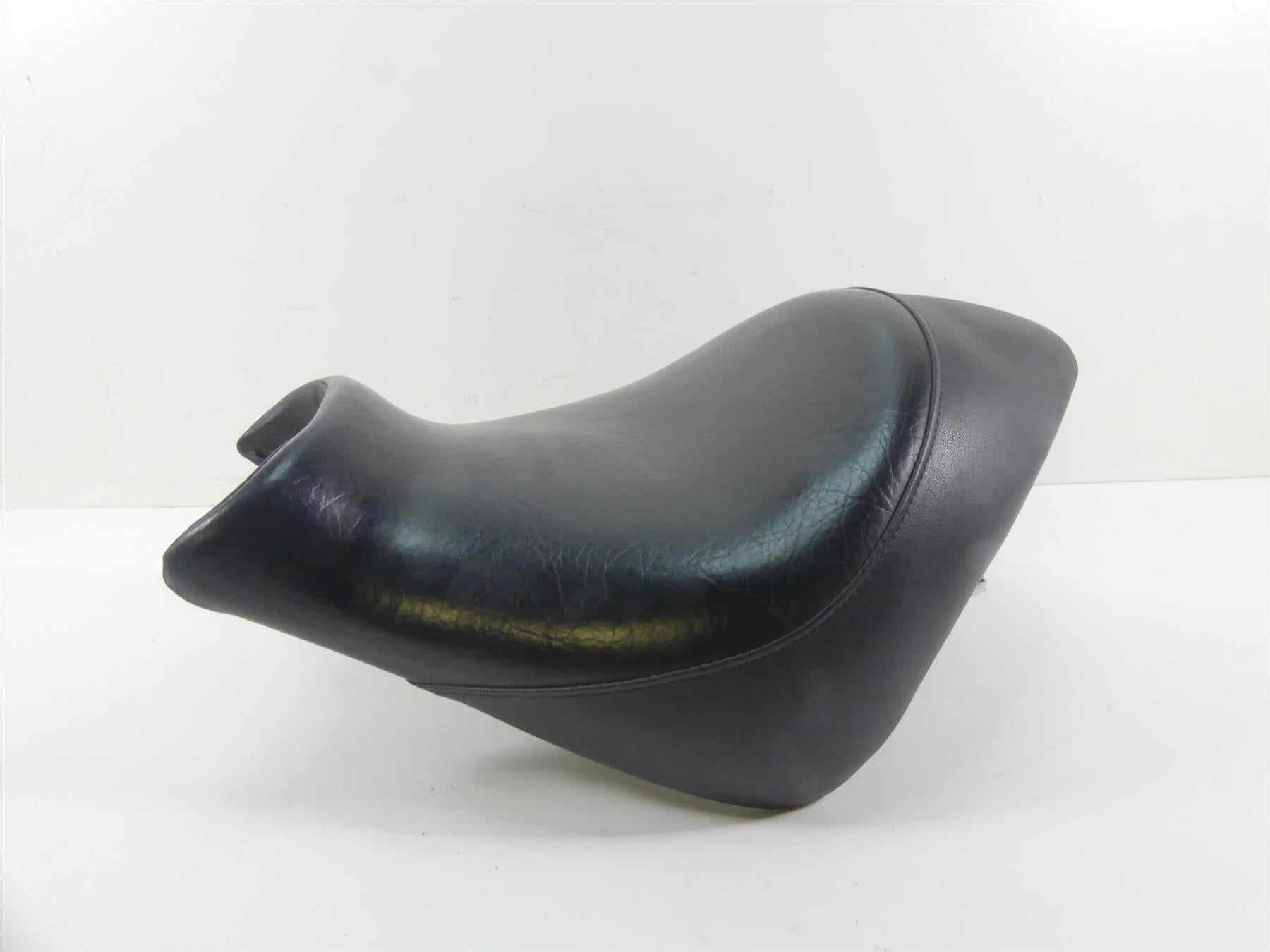 2007 Honda VTX1800 T1 Front Driver Rider Saddle Seat - No Tears 77200-MCV-R100 | Mototech271