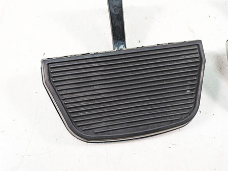 2010 Harley Touring FLHTCU Electra Glide Rear Passenger Floor Boards 52719-10 {{ shop.shopifyCountryName }} - Mototech271