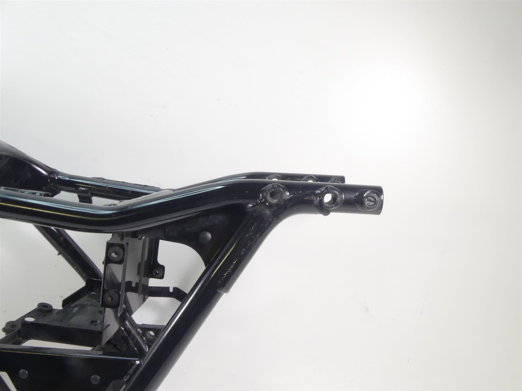 2000 Harley Dyna FXR4 CVO Super Glide Straight Main Frame Chassis With Clean Title 47205-91B {{ shop.shopifyCountryName }} - Mototech271