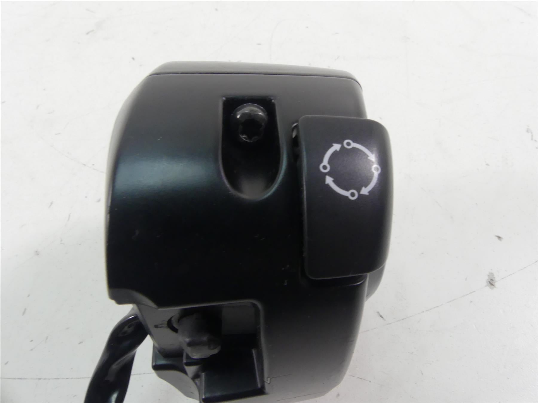 2017 Harley Touring FLHTKL Electra Glide Left Hand Control Switch 71500128 {{ shop.shopifyCountryName }} - Mototech271