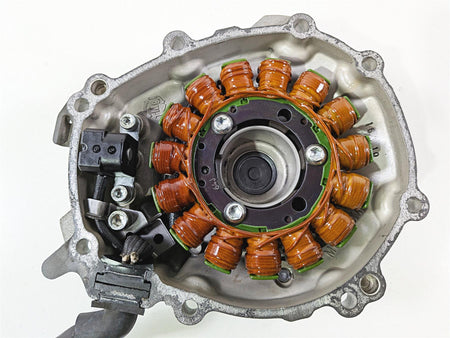 2016 Yamaha YZF R1 RN32 Stator Alternator Generator & Cover 2CR-81410-00-00 {{ shop.shopifyCountryName }} - Mototech271
