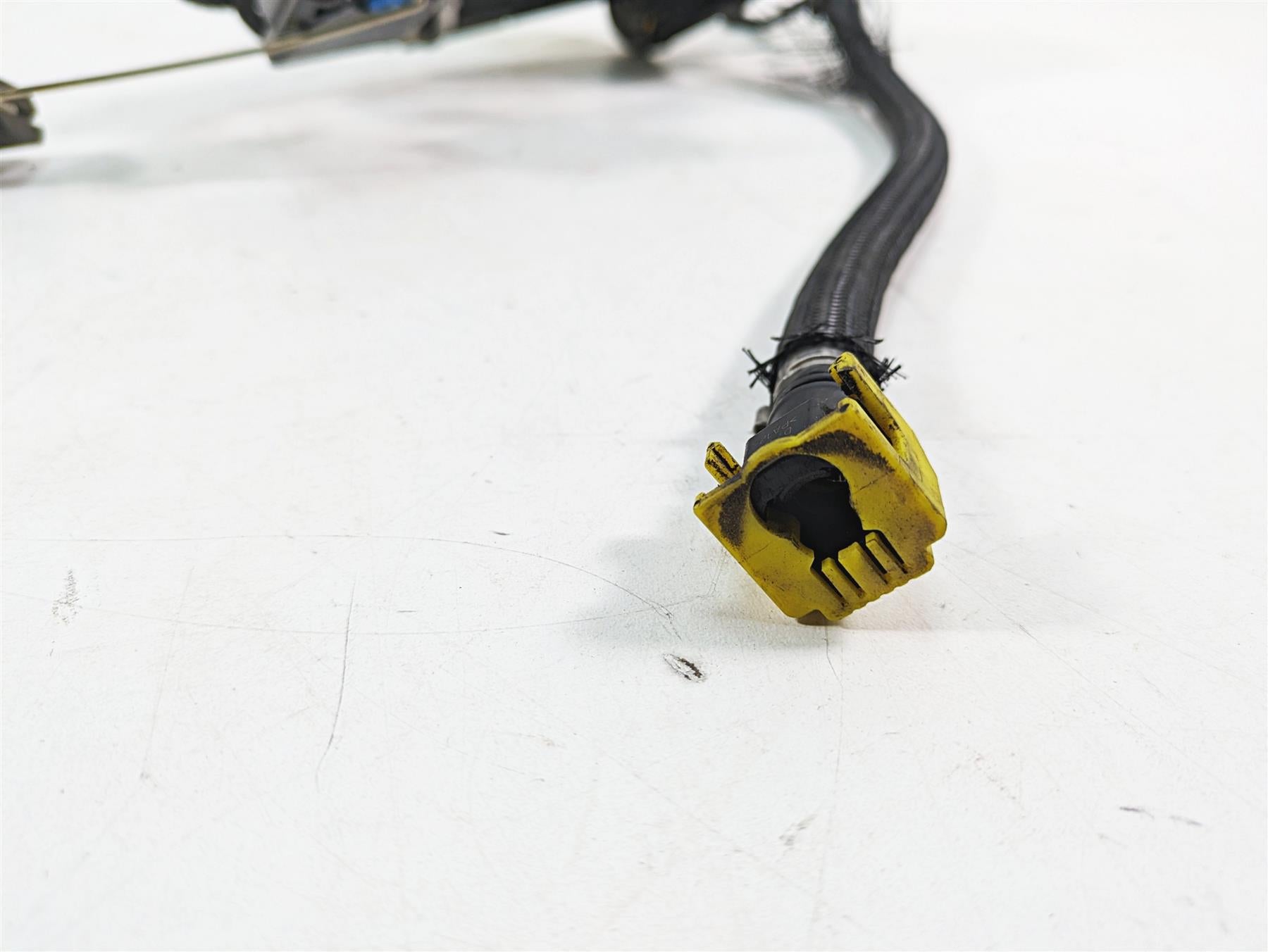 2021 Aprilia RS660 Fuel Gas Petrol Pump + Sending Unit 5k Only - Tested 2D000547 {{ shop.shopifyCountryName }} - Mototech271