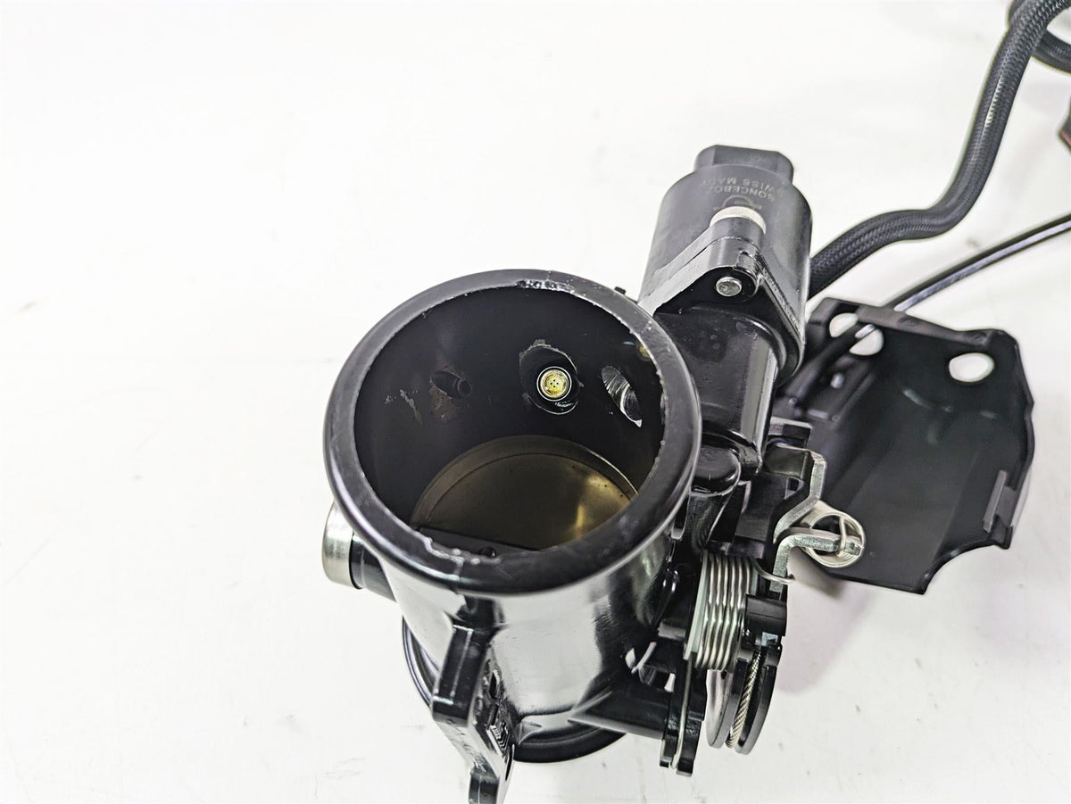 2015 BMW R nineT K21 Throttle Body & Junction Set 13547705239 13547705240 {{ shop.shopifyCountryName }} - Mototech271