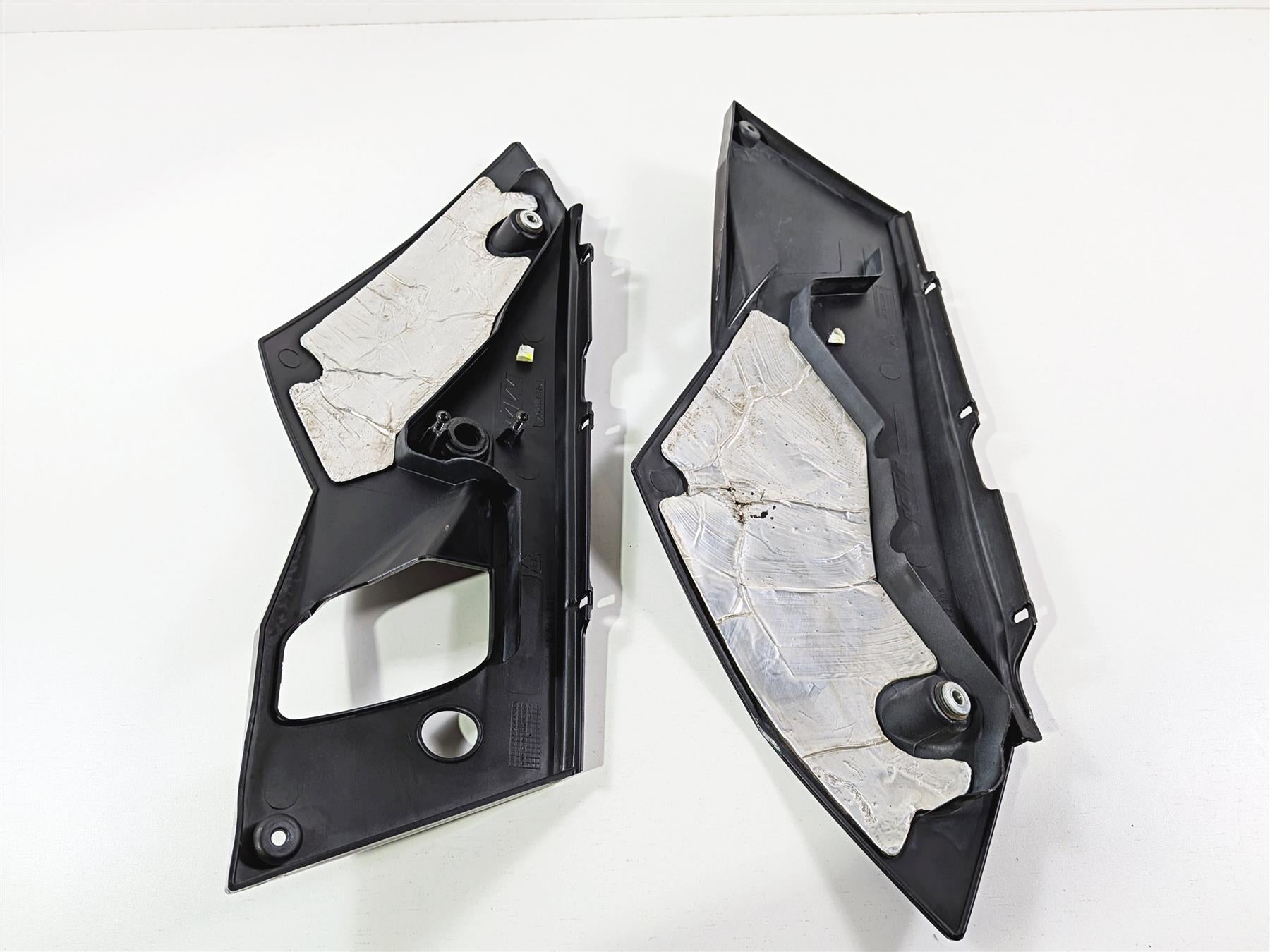 2005 KTM 950 LC8 Adventure Rear Tail Side Cover Fairings 60008041000 60008042000 {{ shop.shopifyCountryName }} - Mototech271