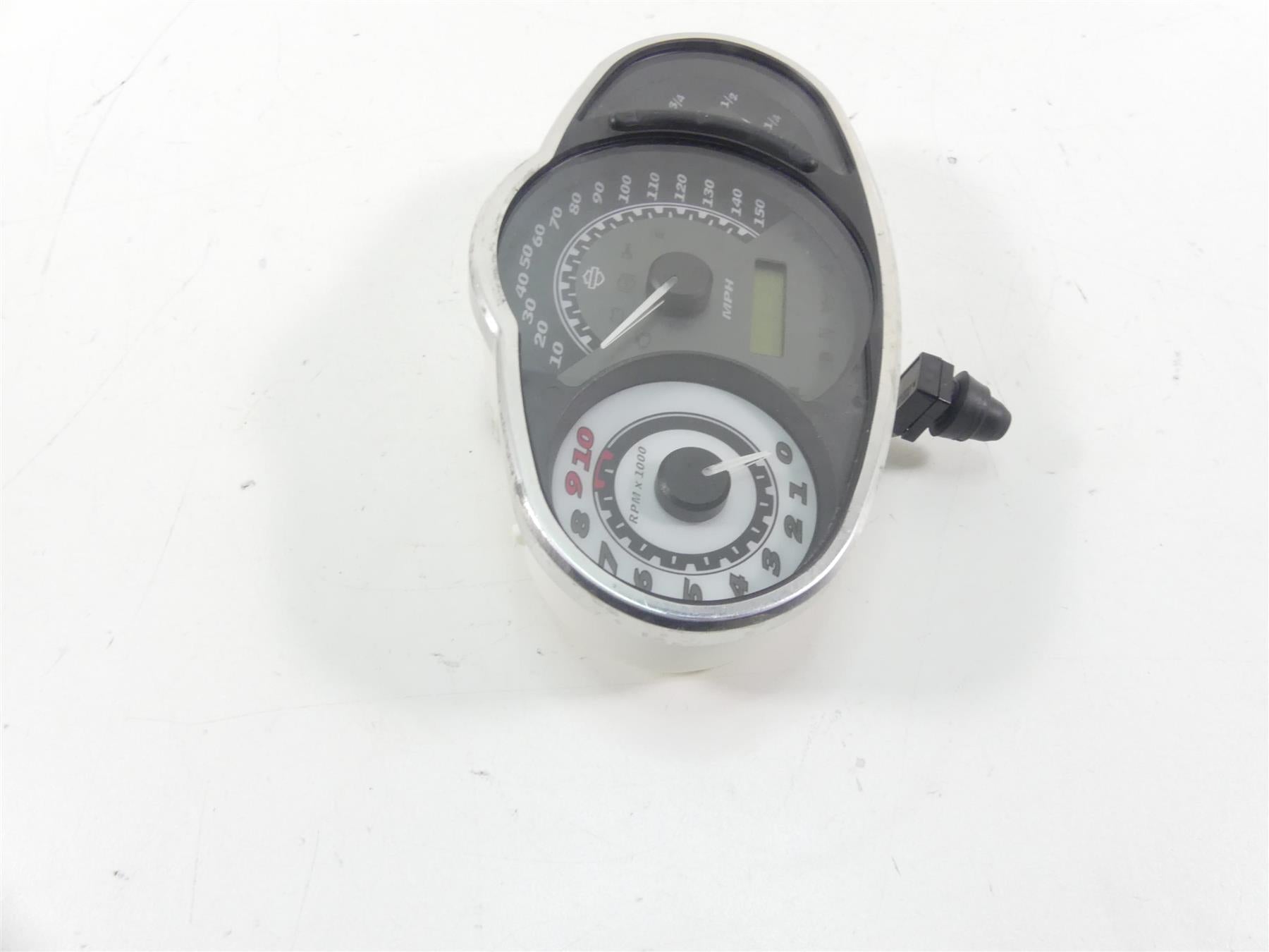2011 Harley VRSCF Muscle Rod Speedometer Gauges Instrument - 7K 71962-09A {{ shop.shopifyCountryName }} - Mototech271