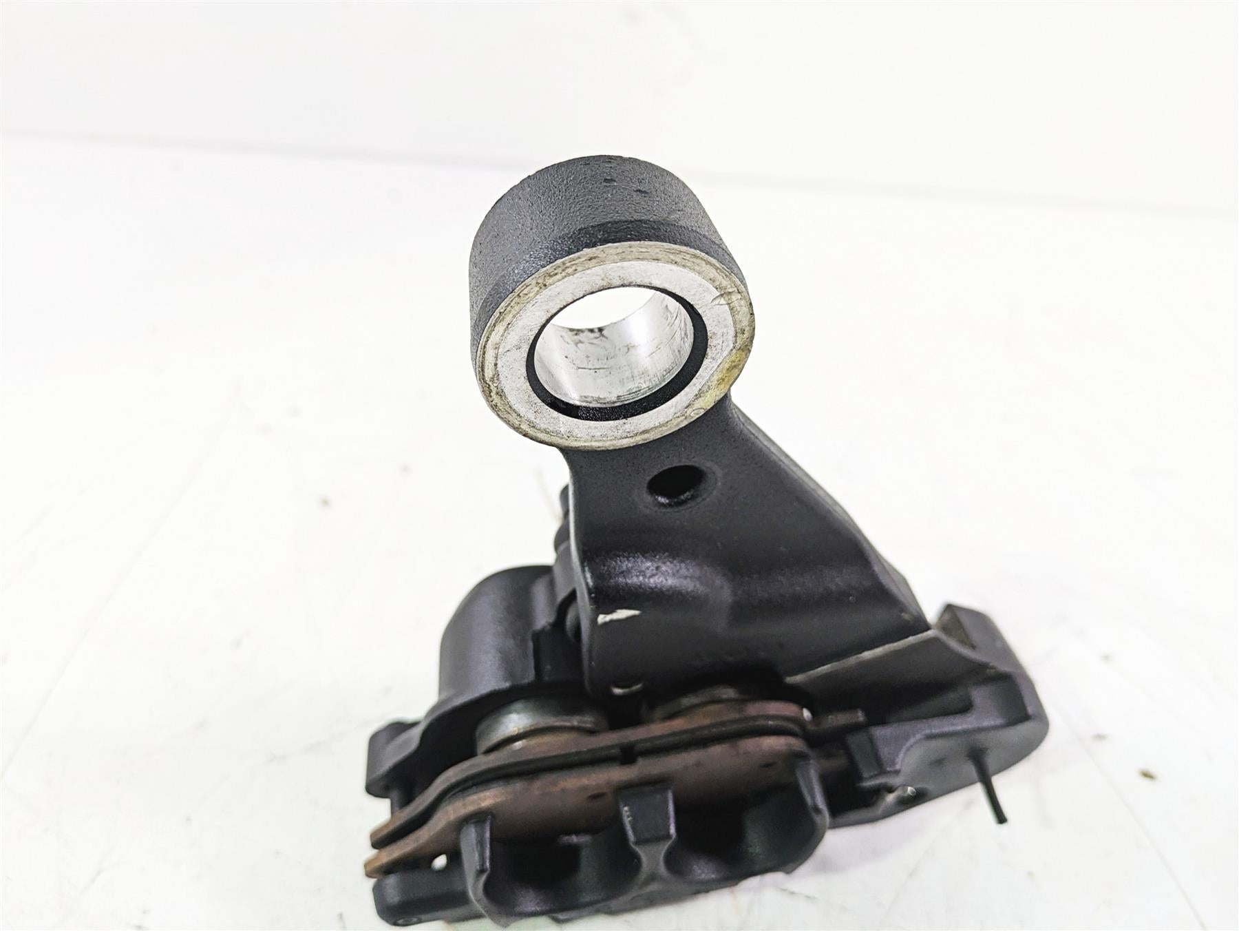 2016 Harley FLSTC Softail Heritage Rear Brake Caliper & Bracket 41300097 {{ shop.shopifyCountryName }} - Mototech271