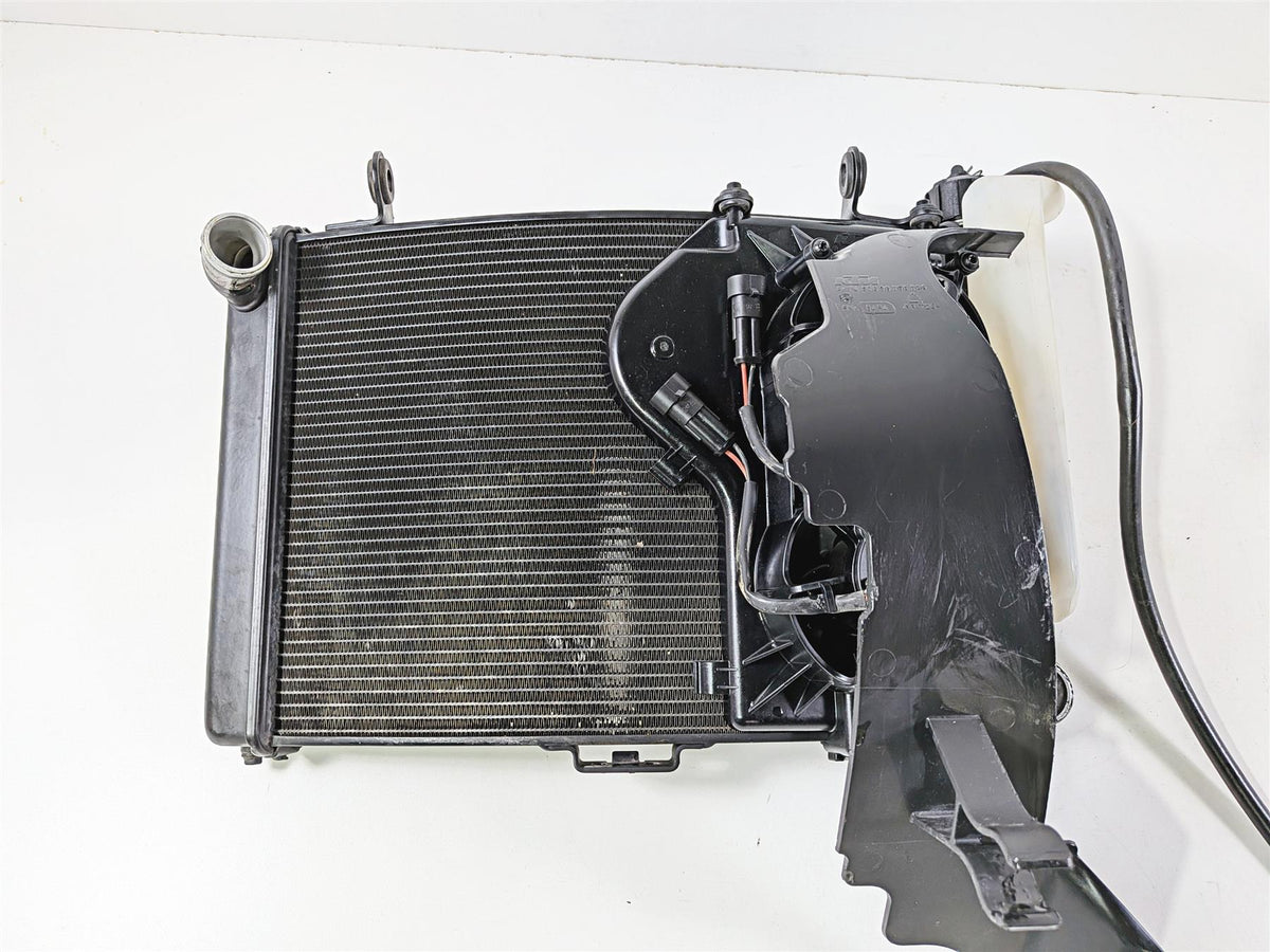 2016 KTM 1290 Super Adventure Radiator Fan Reservoir Set - No Leaks 60335010100 {{ shop.shopifyCountryName }} - Mototech271