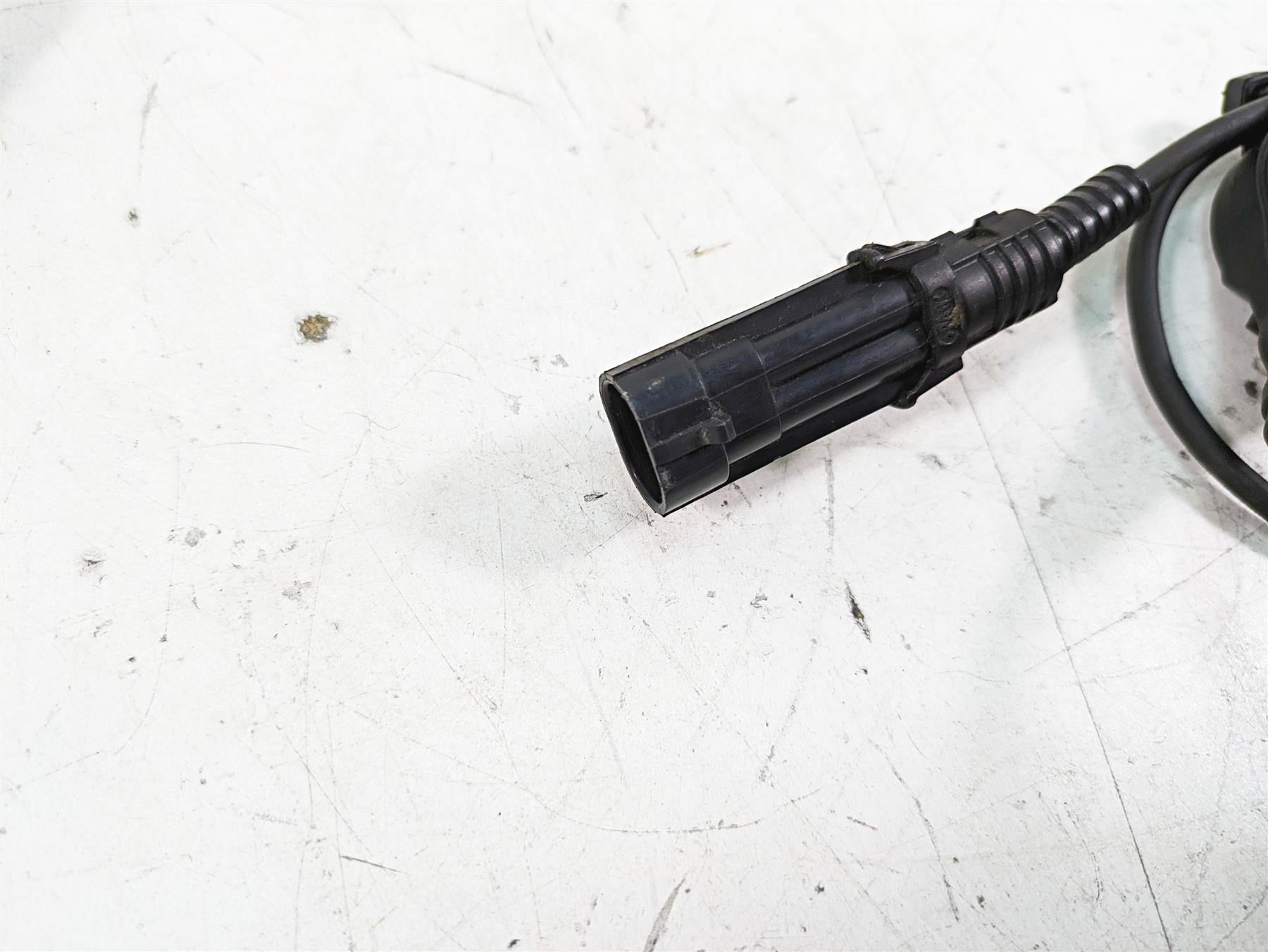 2008 Harley FLHTCU Electra Glide Front Rear Abs Wheel Speed Sensors 40615-08 {{ shop.shopifyCountryName }} - Mototech271