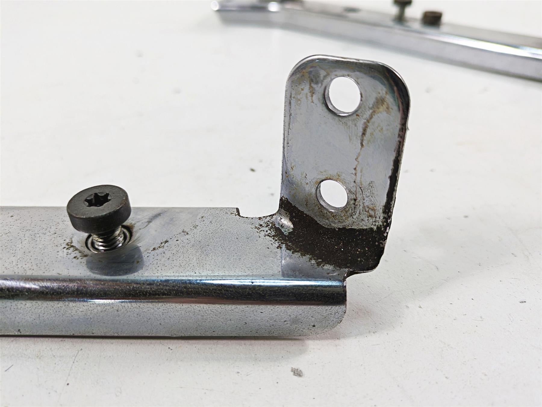 2005 Harley Touring FLHTCUI Electra Glide Saddlebag Support Mount Set 90718-79C {{ shop.shopifyCountryName }} - Mototech271
