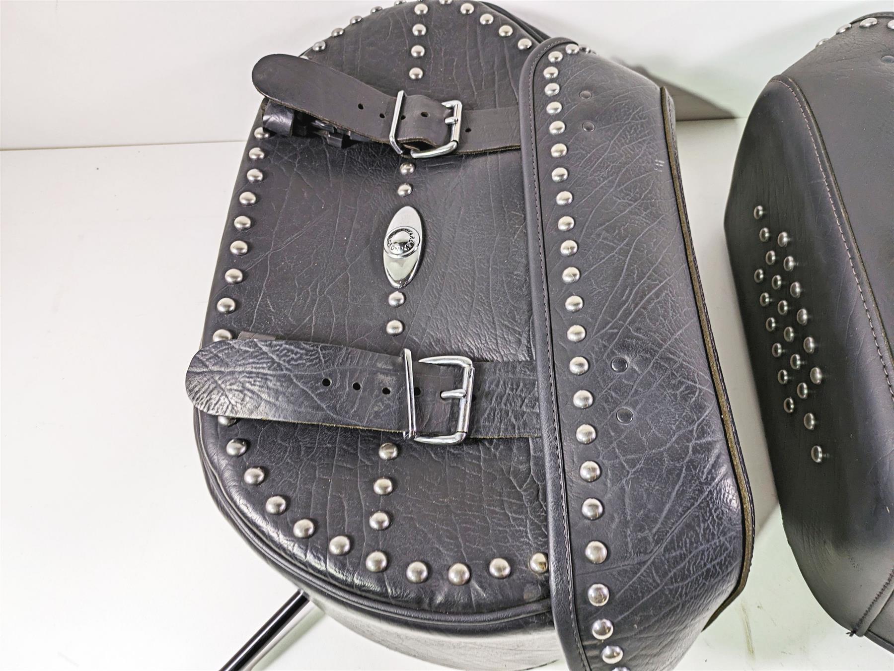 2008 Harley FLSTC Softail Heritage Saddlebag Saddle Bag Set 90477-06 90476-06 {{ shop.shopifyCountryName }} - Mototech271