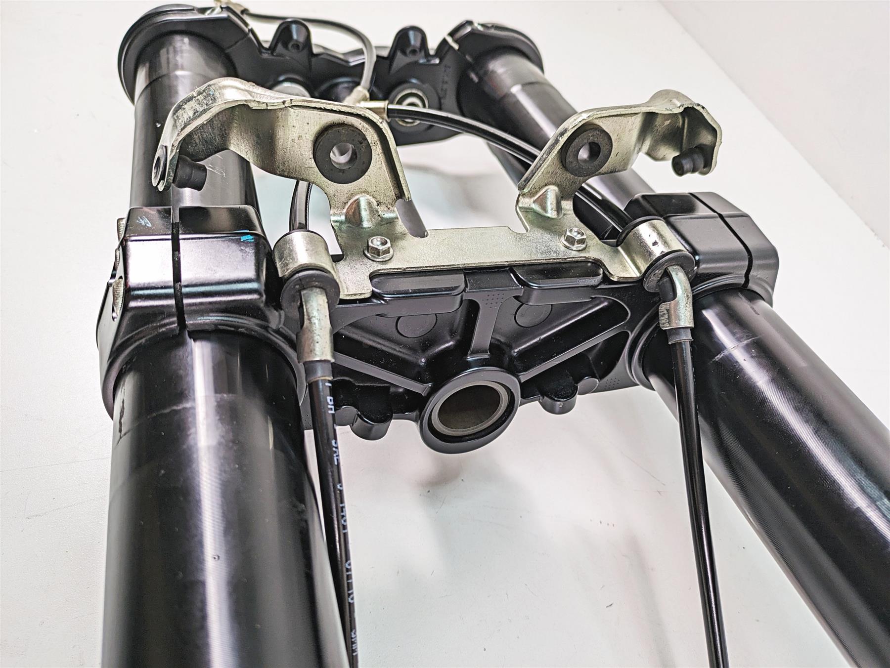 2011 Ducati Hypermotard 1100 Evo SP Marzocchi Front Forks Triple Tree 34520331A {{ shop.shopifyCountryName }} - Mototech271