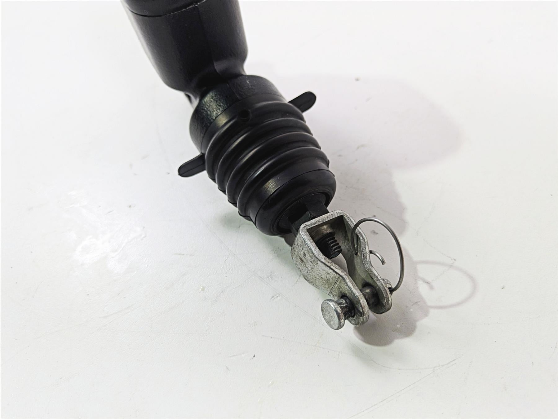 2020 Harley Softail FXST Standard Rear Brake Master Cylinder 5/8" 41700460 {{ shop.shopifyCountryName }} - Mototech271