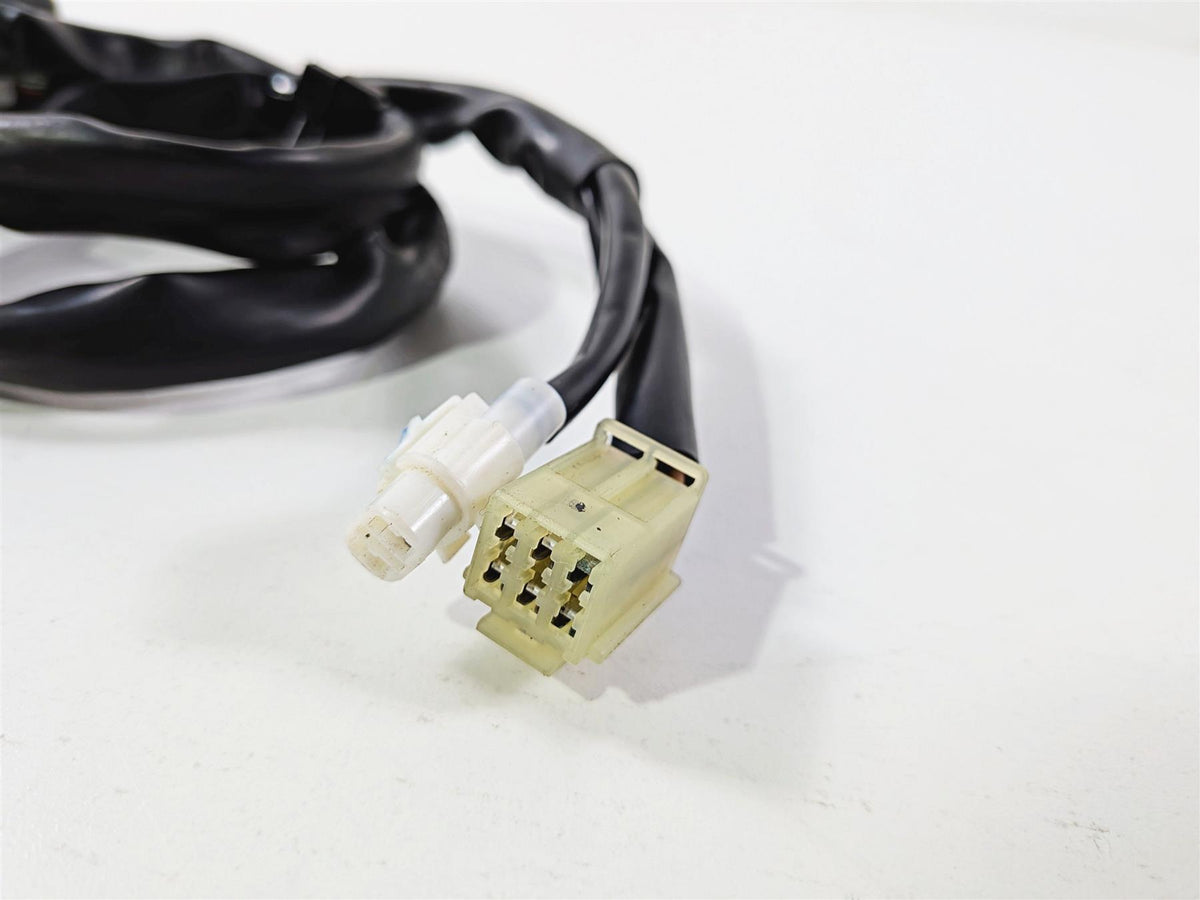 2012 Yamaha XT1200 Super Tenere Clean Right Hand Control Switch 23P-83963-00-00 {{ shop.shopifyCountryName }} - Mototech271