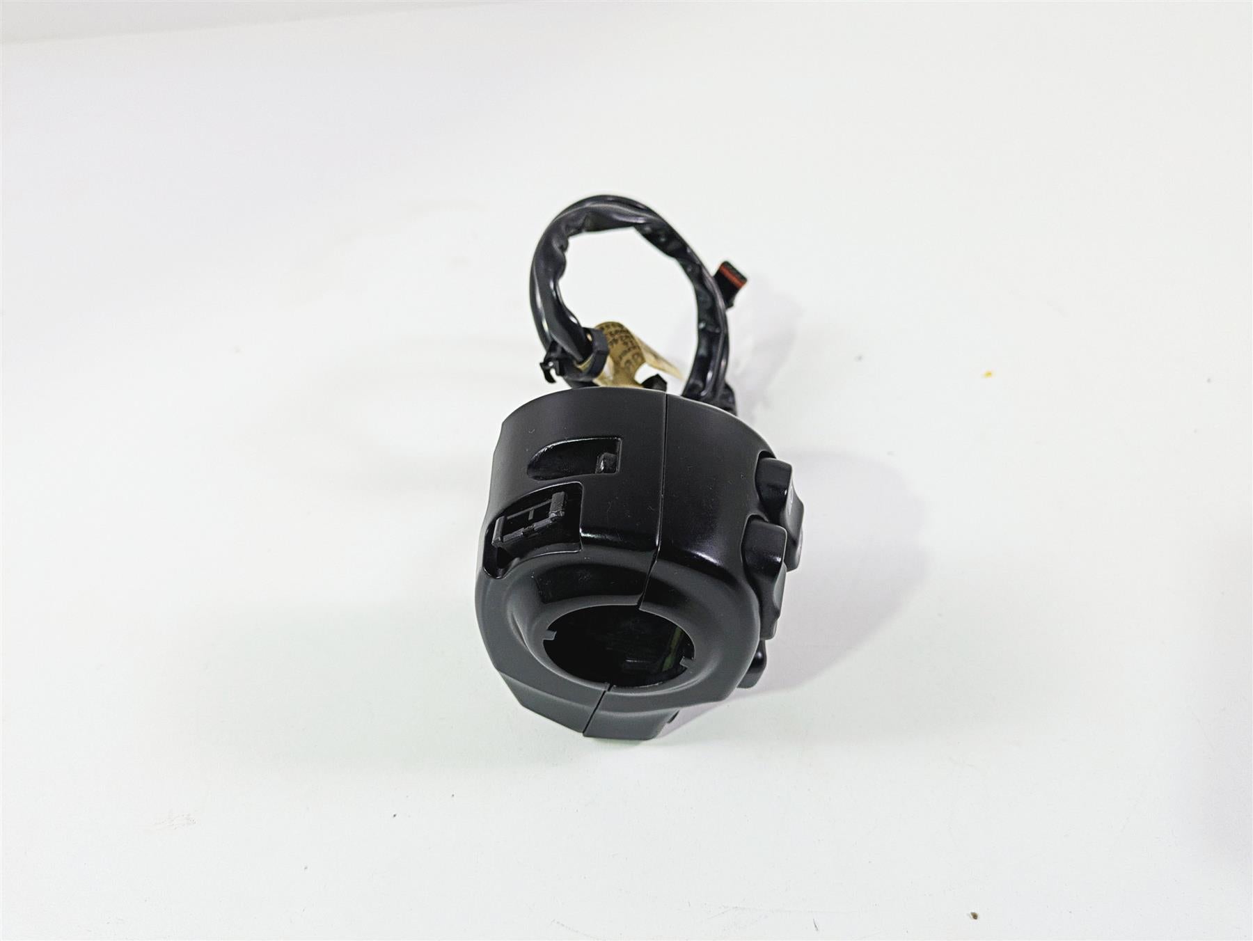 2016 Harley Touring FLHR Road King Left Hand Control Switch - Read ...