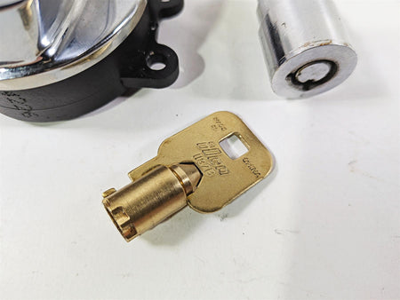 2005 Harley Softail FLSTFSE CVO Fat Boy Ignition Switch Steering Key Lock Set 71450-04-Mototech271