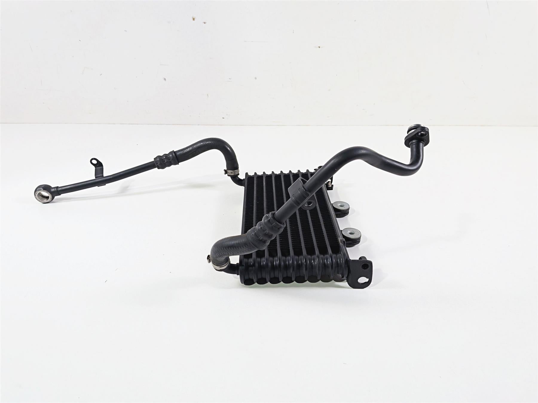 2023 BMW R nineT Scrambler K23 Oil Cooler & Lines 17218409648 {{ shop.shopifyCountryName }} - Mototech271