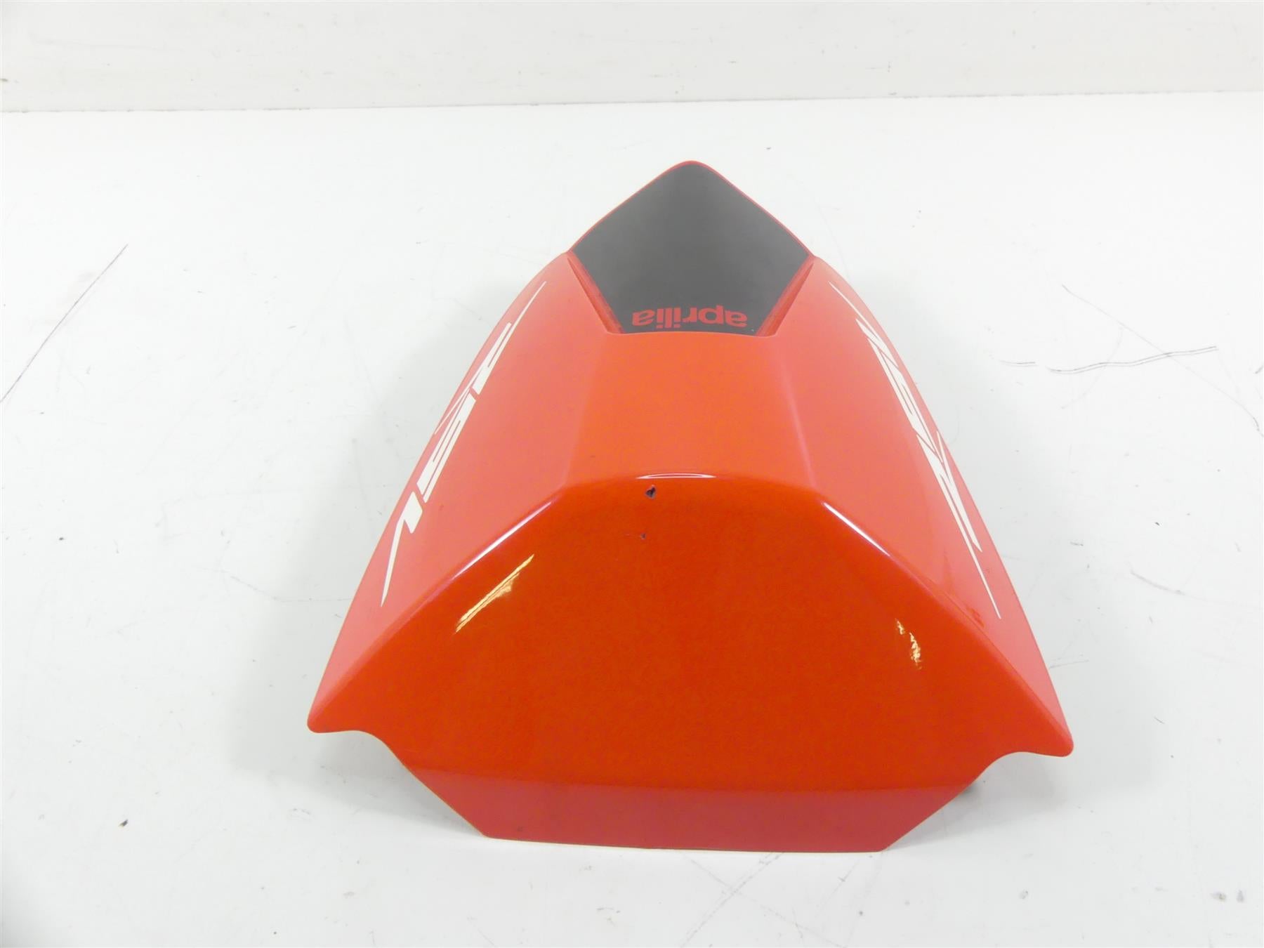 2004 Aprilia RSV1000 R Mille Rear Passenger Seat Cowl Cover AP8129330 {{ shop.shopifyCountryName }} - Mototech271