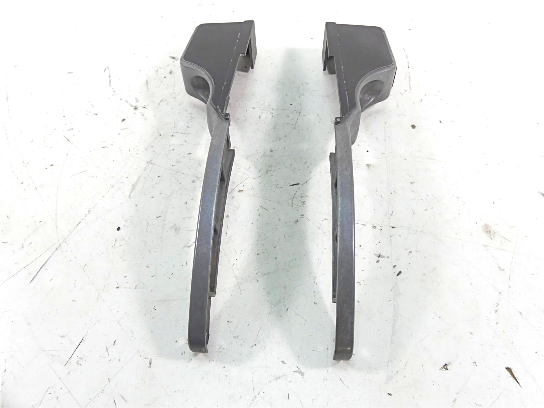 1979 Harley Sportster XLS1000 Roadster Rear Fender Struts 52754-79 52755-79 {{ shop.shopifyCountryName }} - Mototech271