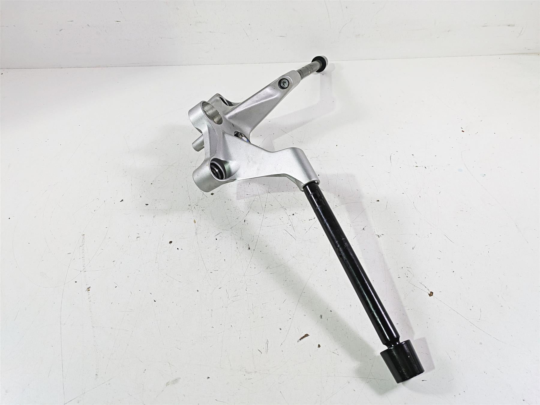 2014 BMW R1200 RT RTW K52 Handlebars & Upper Triple Tree Set 32718520053 {{ shop.shopifyCountryName }} - Mototech271