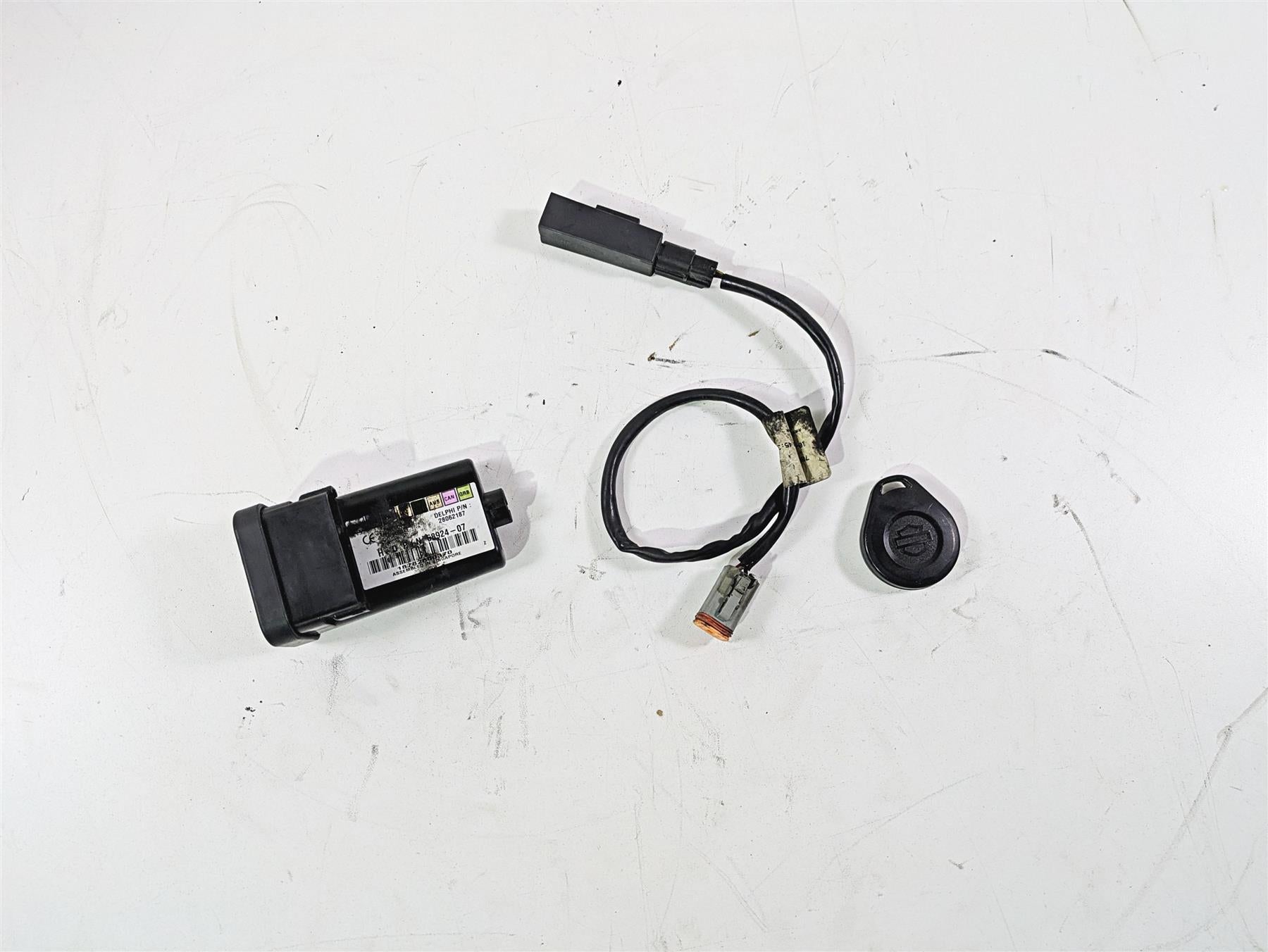 2009 Harley Touring FLHX Street Glide Tssm Security Module Fob Antenna 68924-07 {{ shop.shopifyCountryName }} - Mototech271