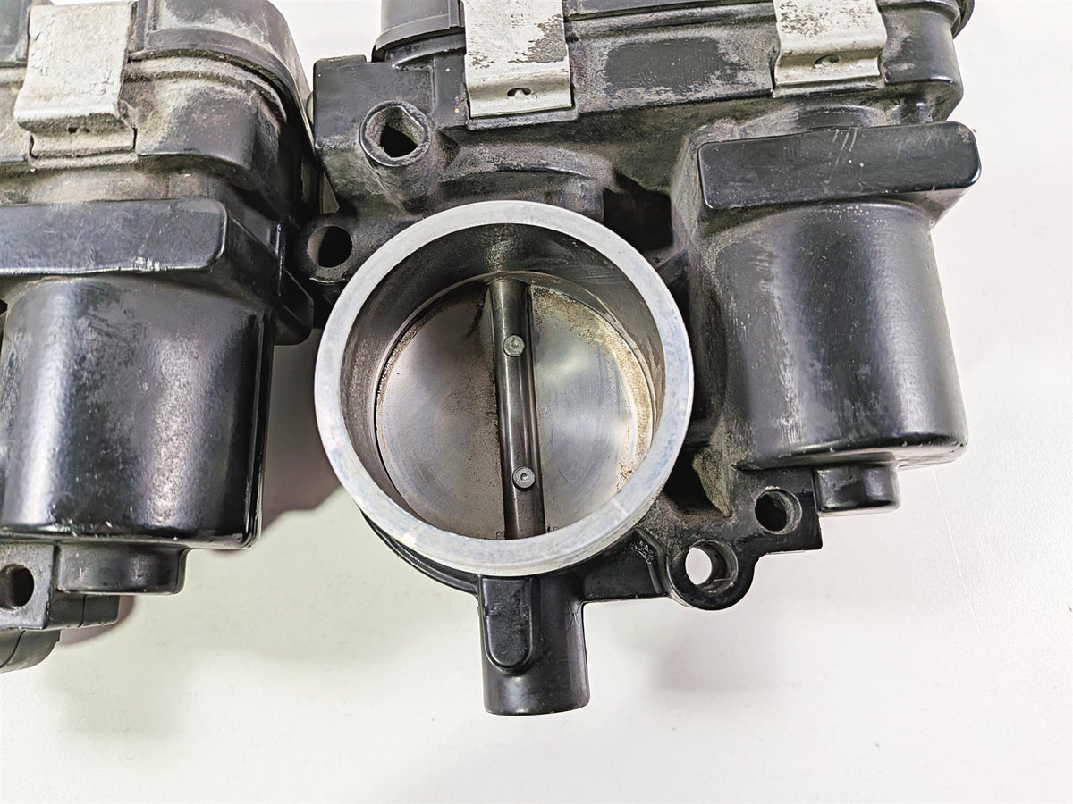 2015 BMW R1200GS K50 Throttle Bodies Body Fuel Injection Set 13548564959 {{ shop.shopifyCountryName }} - Mototech271