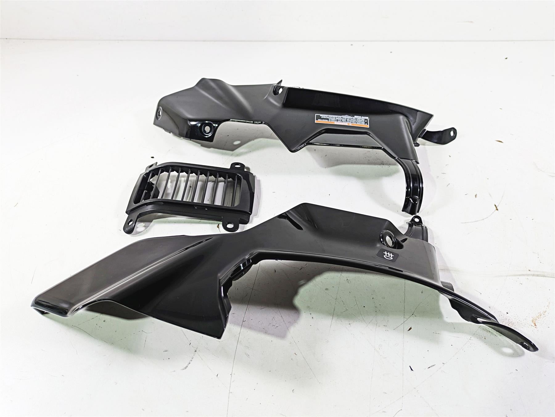 2014 Moto Guzzi California 1400 Touring Neck Frame Cover Fairing Set B063717 {{ shop.shopifyCountryName }} - Mototech271