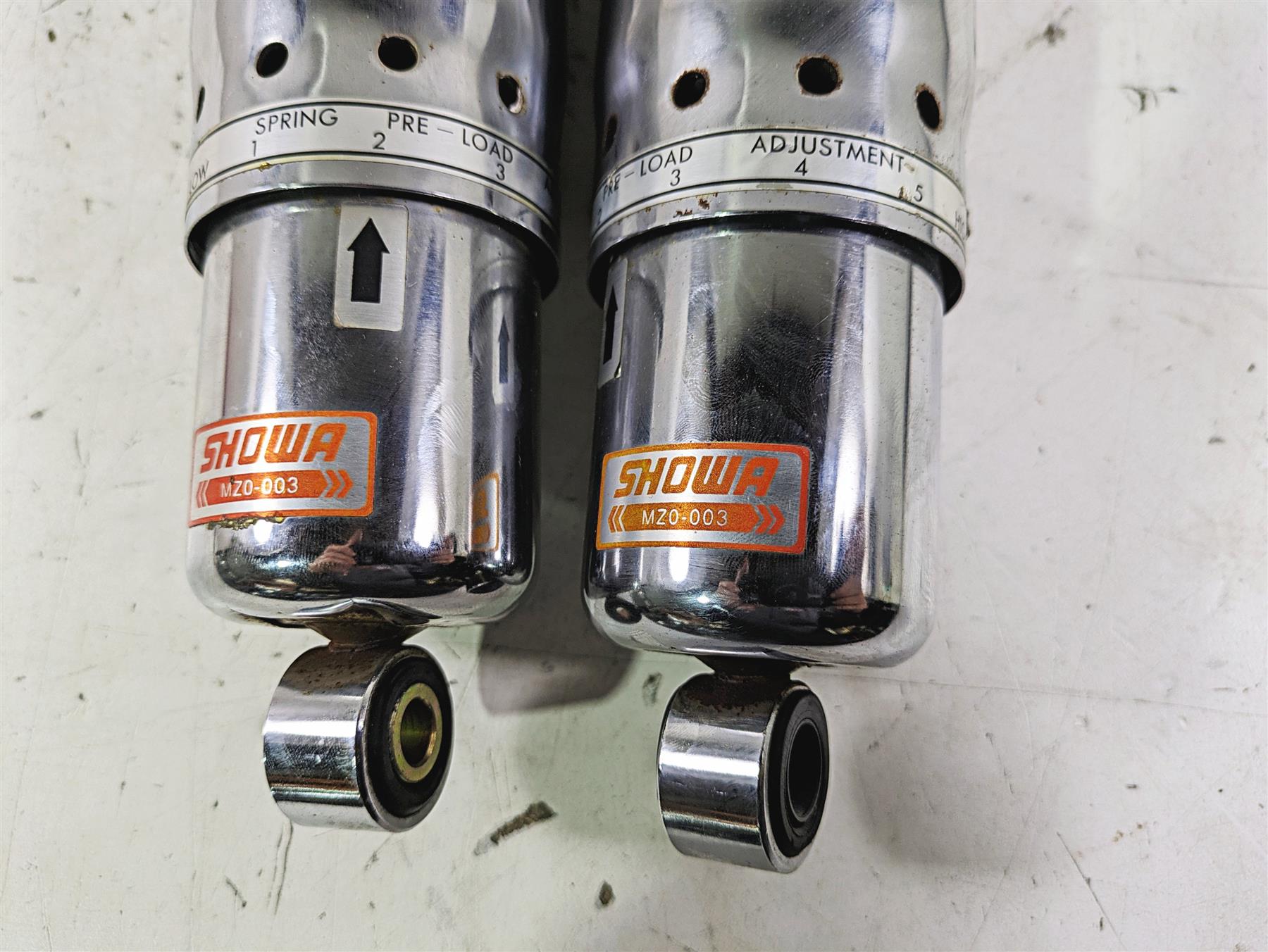 1998 Honda GL1500 Valkyrie Tour Showa Rear Shock Damper Set 52500-MZ0-003 {{ shop.shopifyCountryName }} - Mototech271