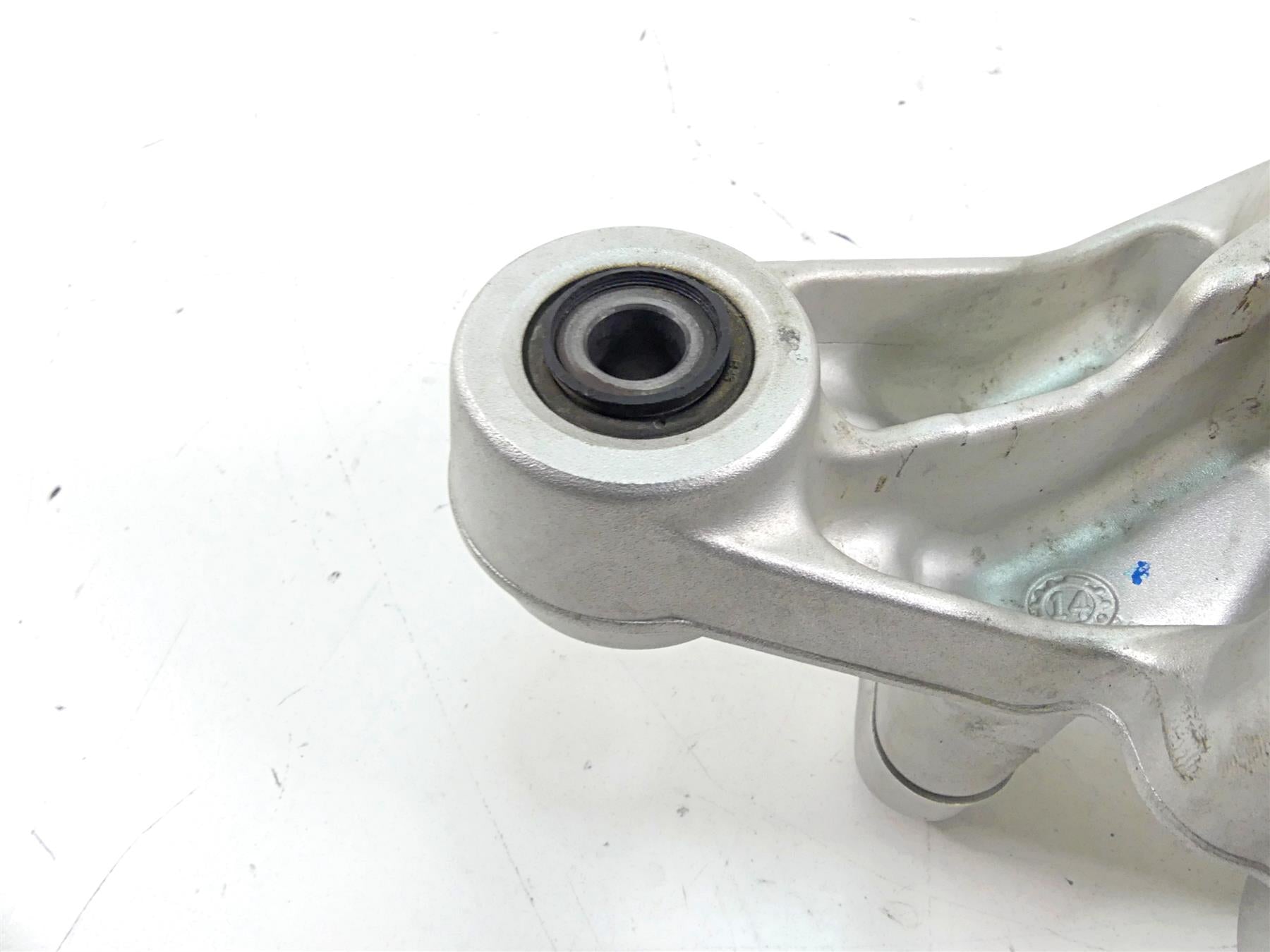 2015 BMW R1200GS GSW K50 Upper Triple Tree Steering Clamp 31428555849 8520478 {{ shop.shopifyCountryName }} - Mototech271