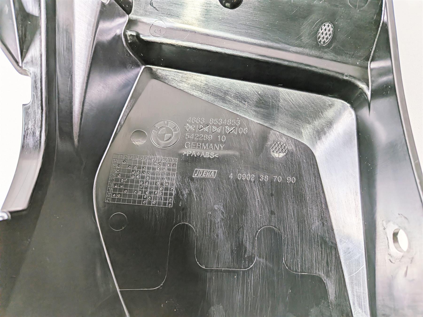 2023 BMW R1250RT RTP K52 Right Storage Compartment Cover Solid 46638534853 {{ shop.shopifyCountryName }} - Mototech271