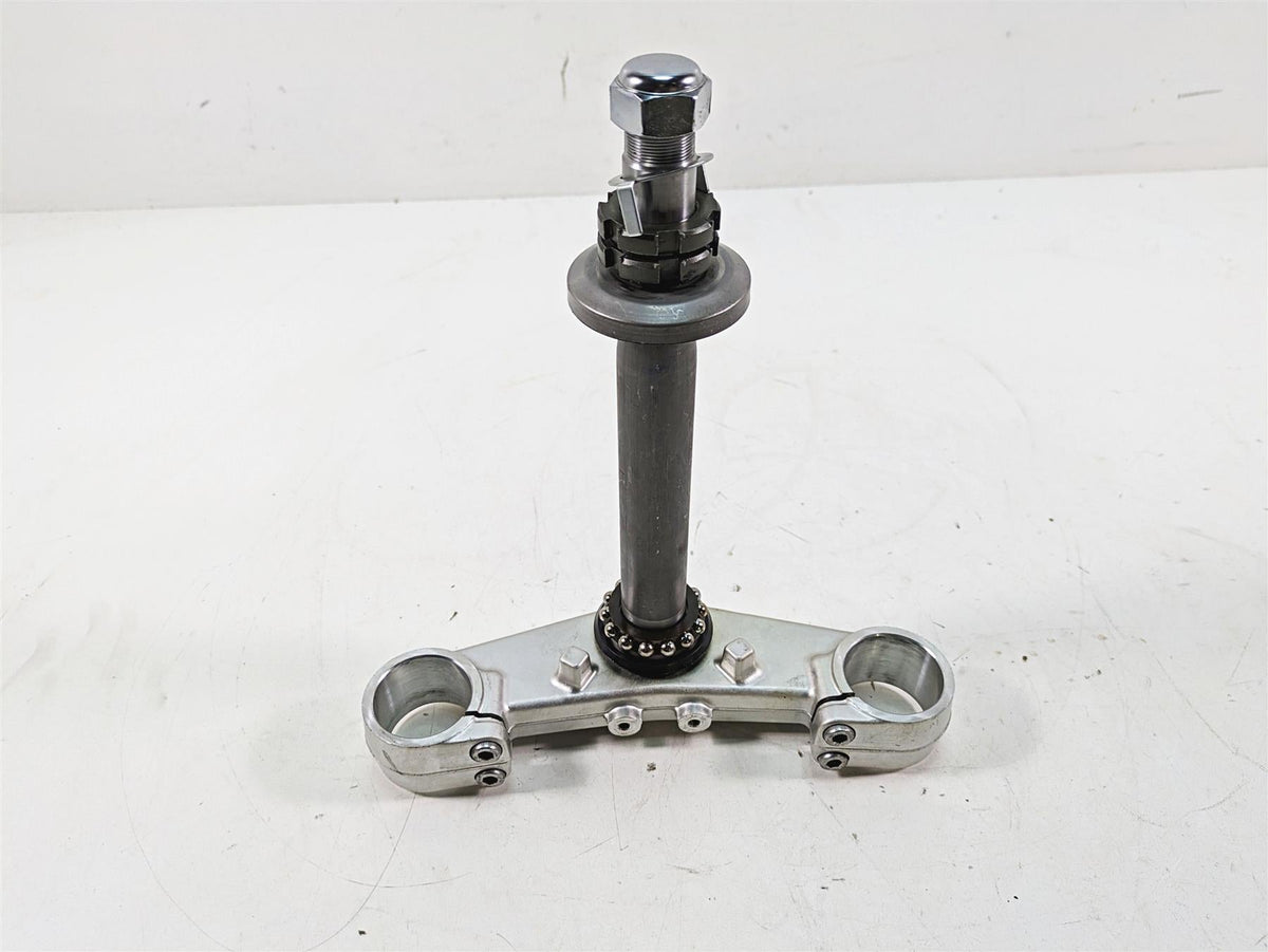 2002 Yamaha FZ1 FZS1000 Fazer Lower Triple Tree Steering Clamp 5LV-23340-00-00 {{ shop.shopifyCountryName }} - Mototech271