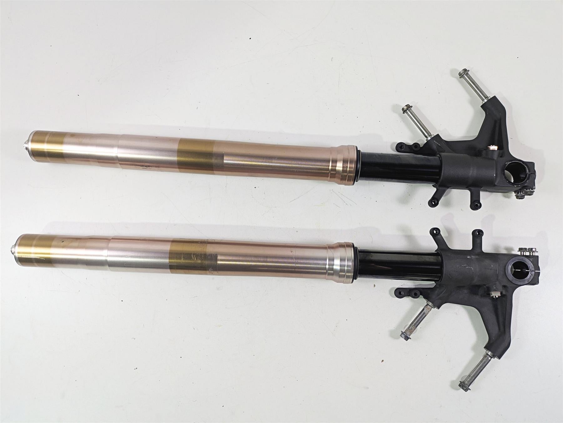 2006 Suzuki GSXR1000 K6 Straight Front Fork Leg Set 51103-41G20 51104-41G20