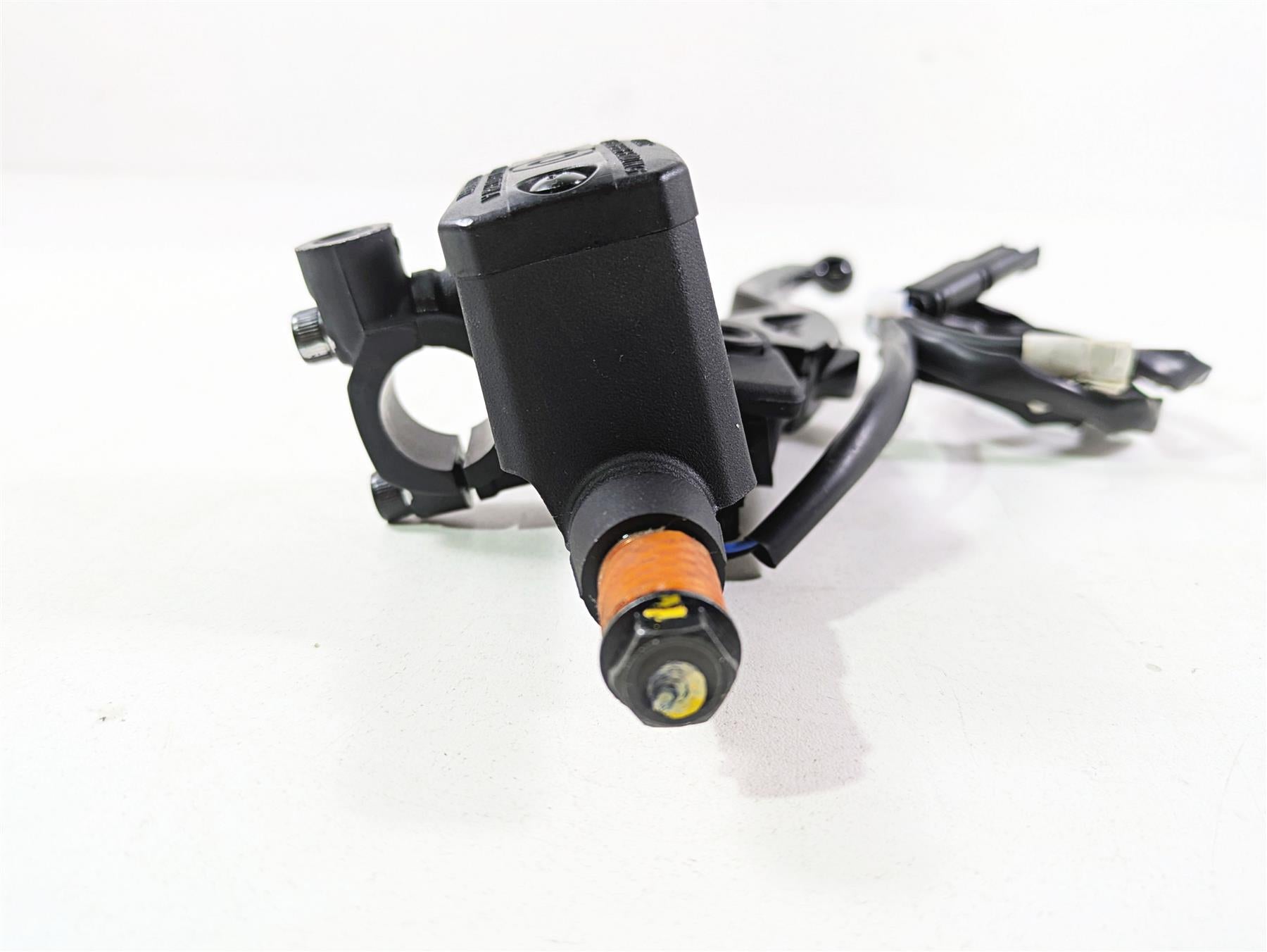 2022 Ducati Scrambler Desert Sled Brembo Clutch Master Cylinder 63040803A {{ shop.shopifyCountryName }} - Mototech271